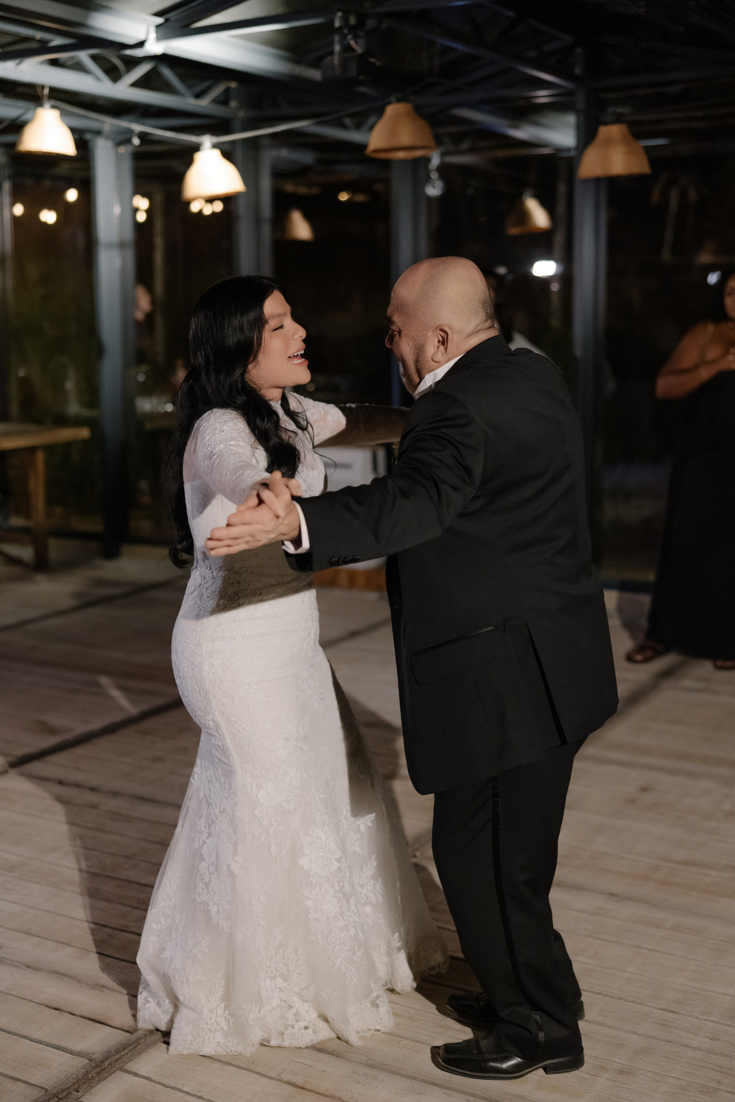 Mitcell&Melanie digital. Wedding photographer Italy