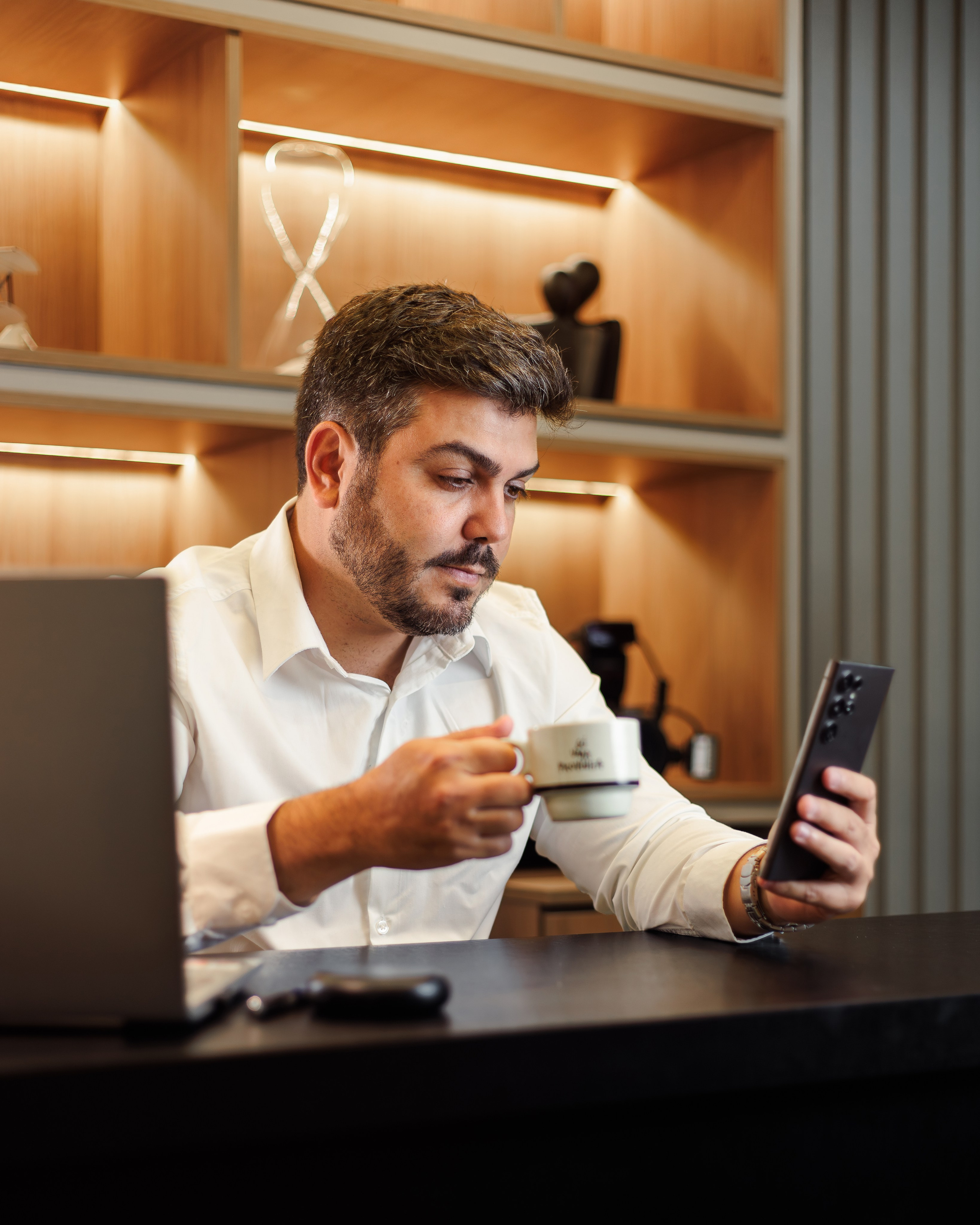 2025 | Dr. Rafael Carpinetti — Posicionamento. Denis Damasceno | Fotografia