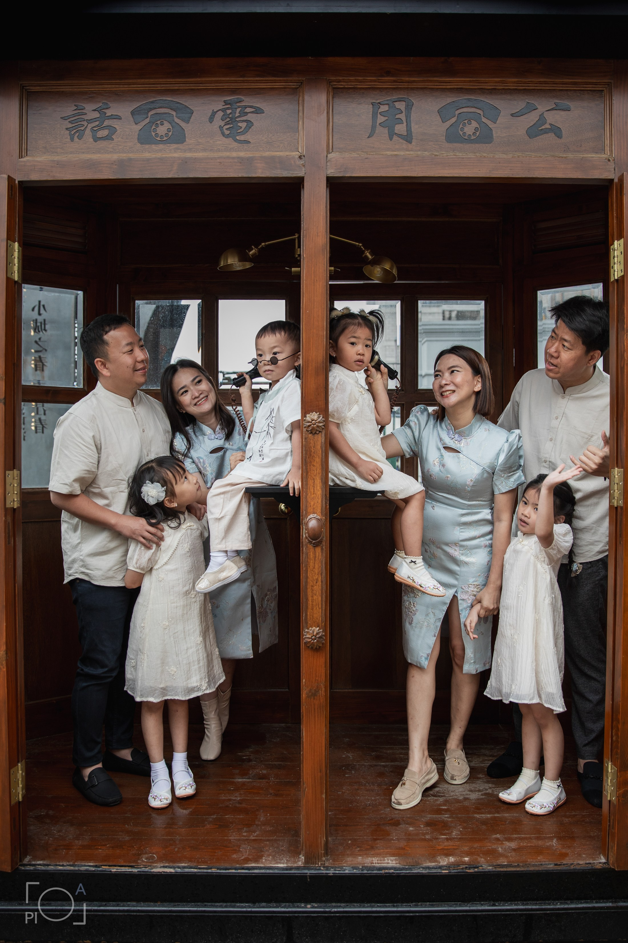 Семейная фотосессия в шанхайской киностудии. Photographer in Shanghai — Lola Pidluskaya