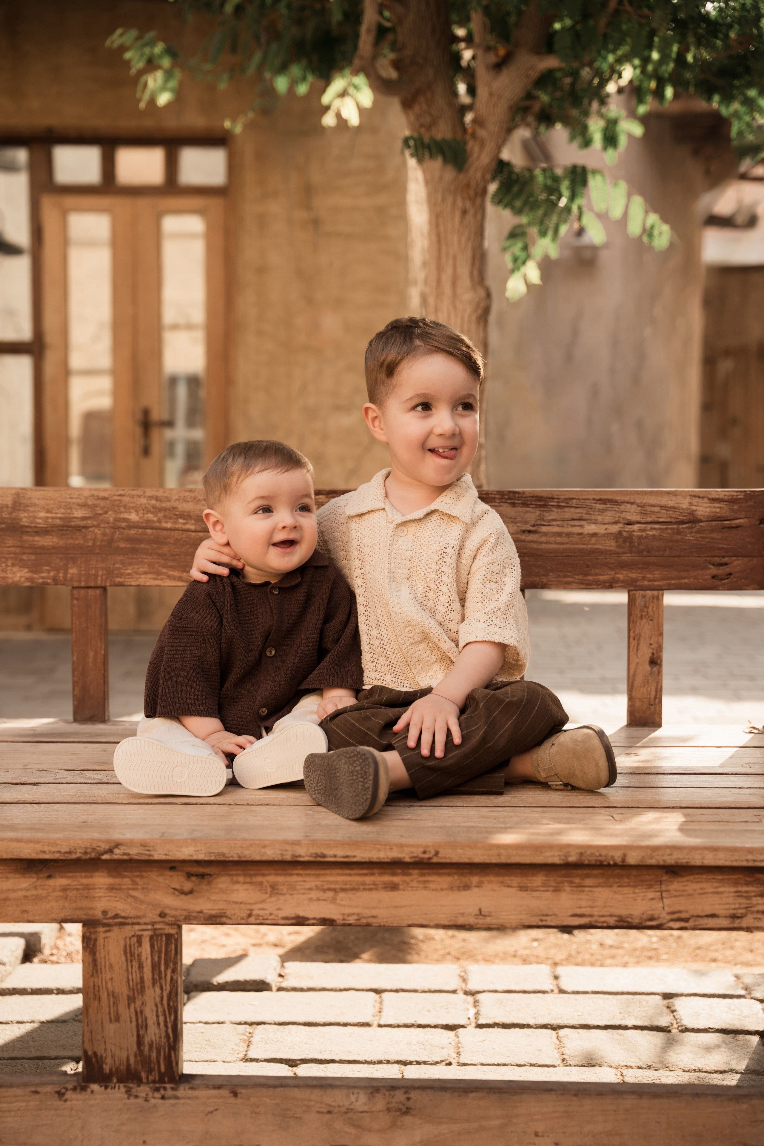 Old Town walk. Angela Iakovleva — Family Photographer in Dubai