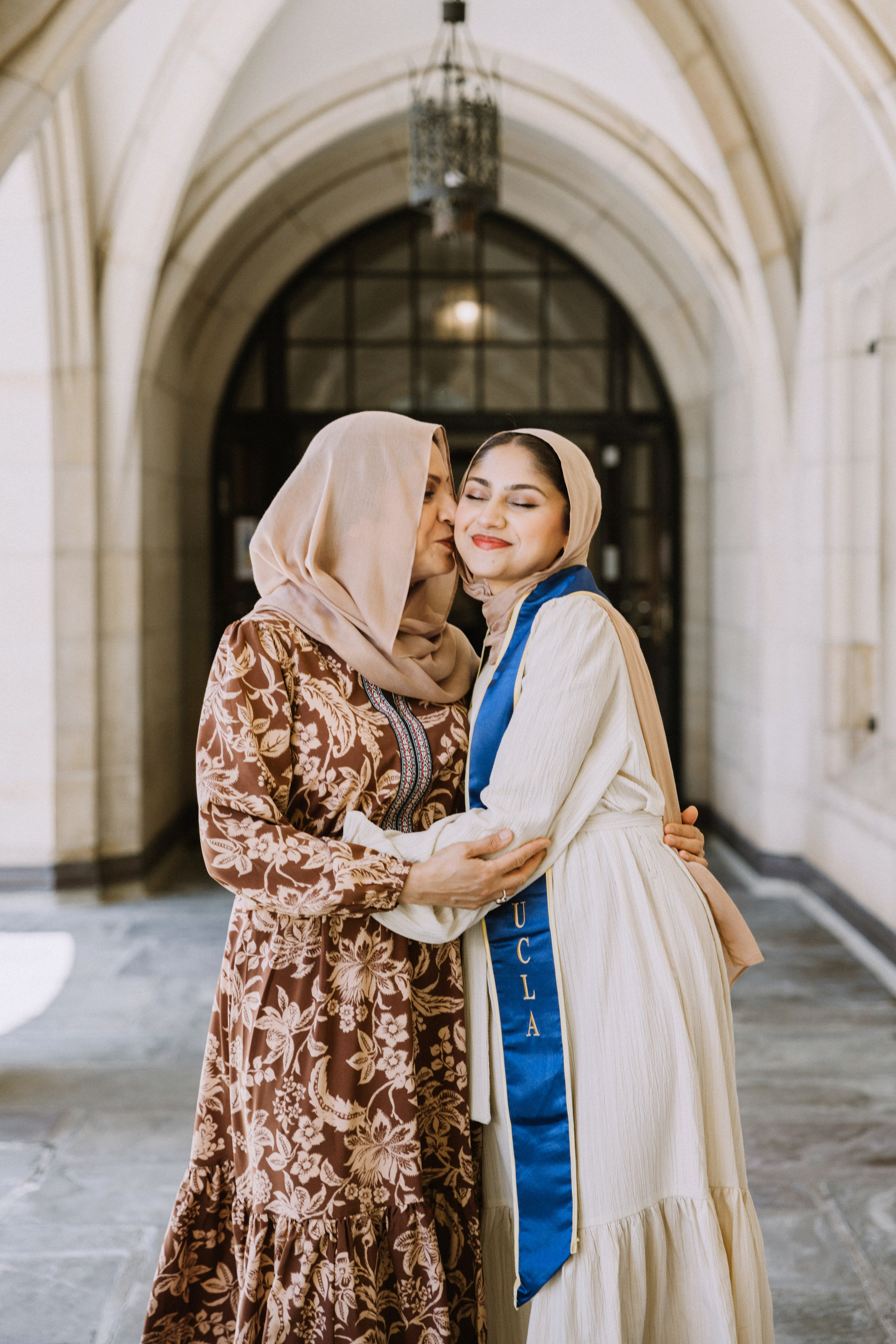 UCLA Graduation Photoshoot | Taya Frank. Southern California Family and Couple Photographer