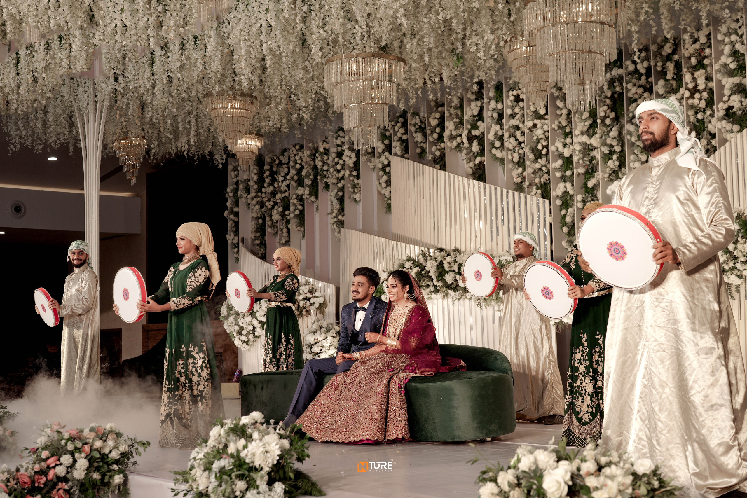 PHOTOS. NTURE WEDDING