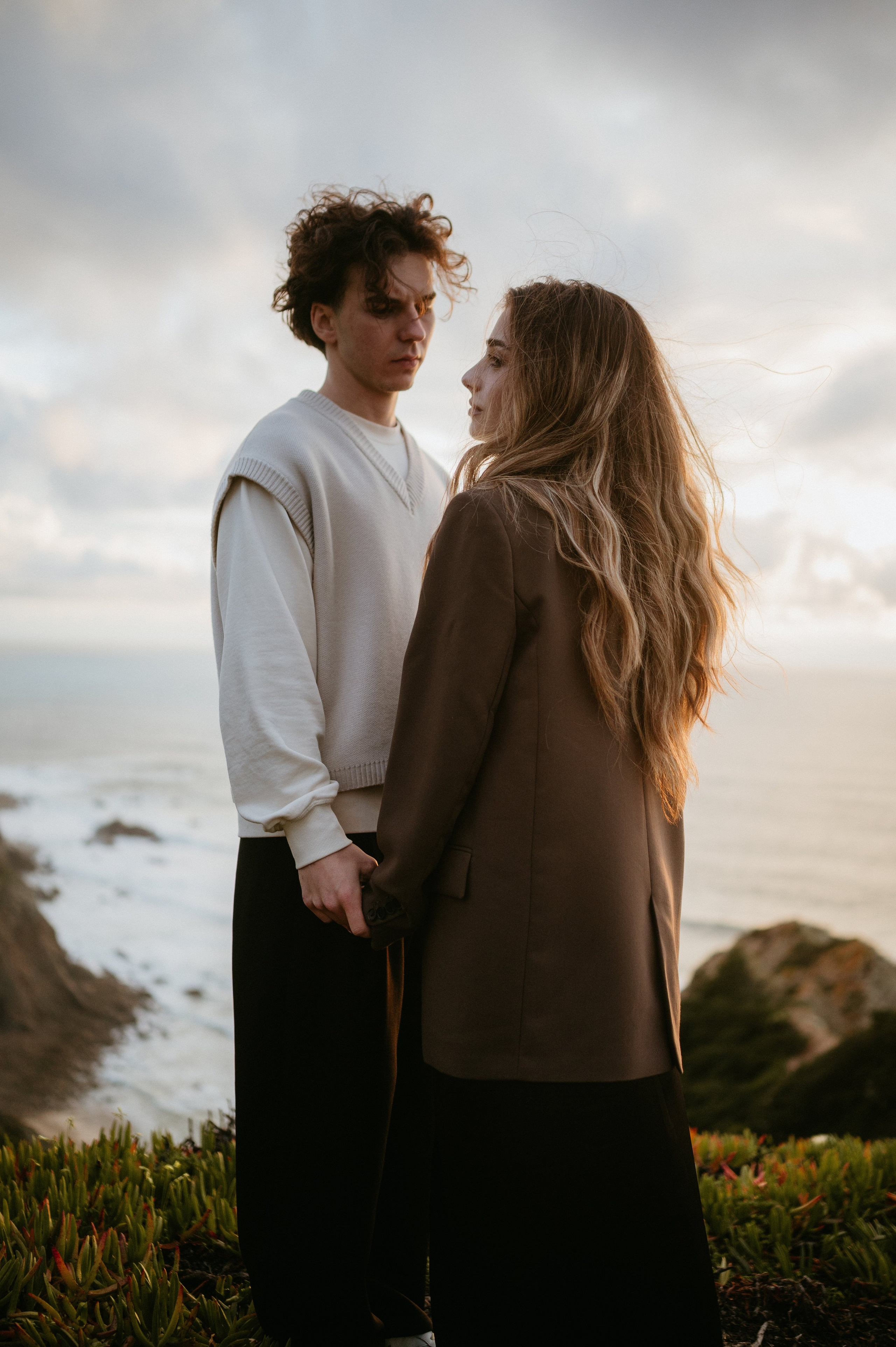 Praia da Ursa – ședință foto de cuplu într-un loc magic din Portugalia. Valentin Melen — wedding photographer