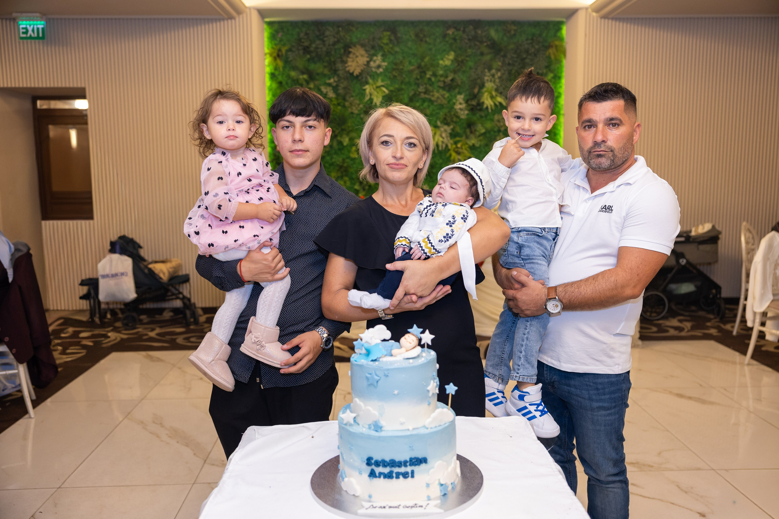 Andrei Sebastian. Moments By Gub