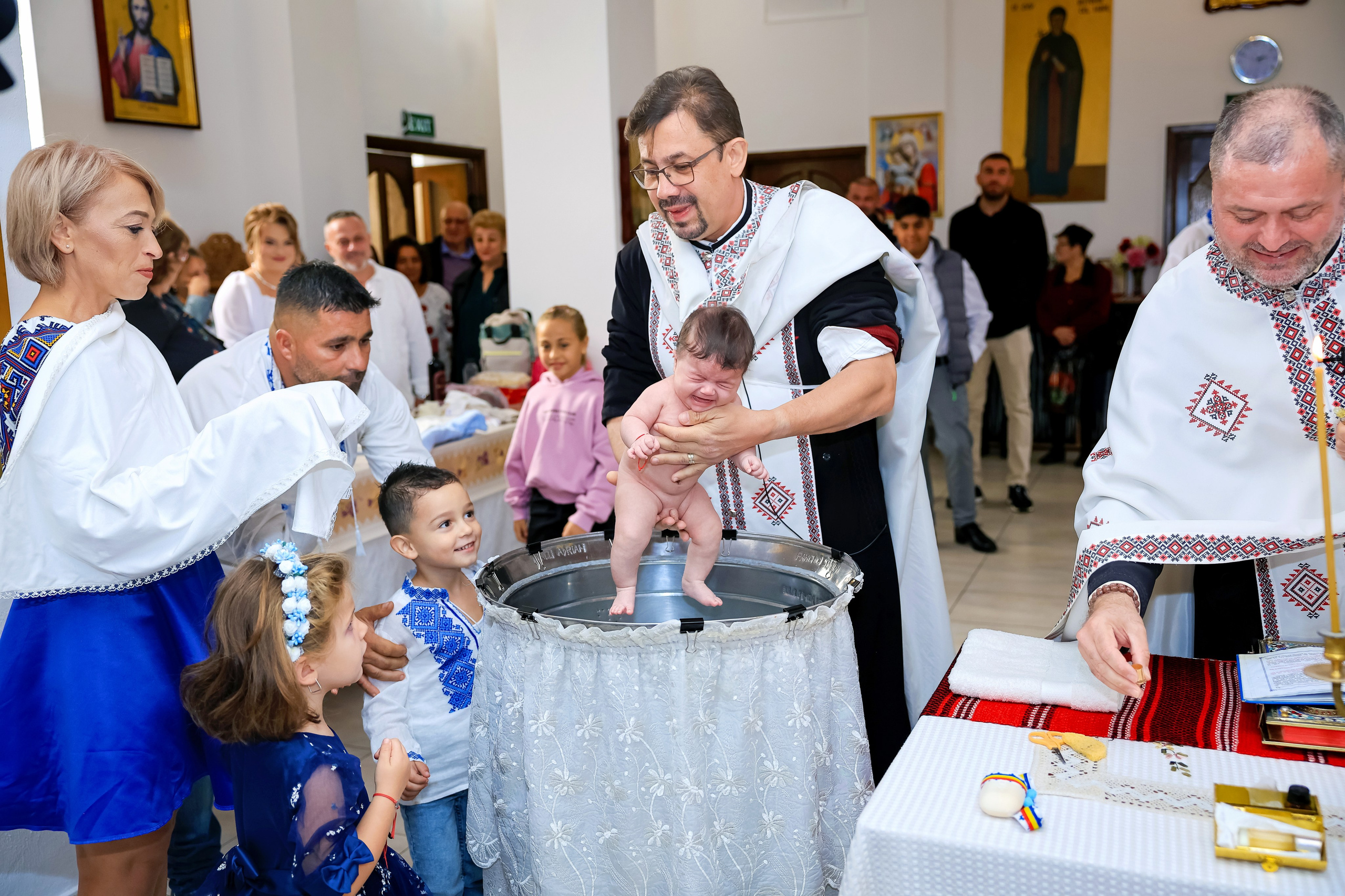 Andrei Sebastian. Moments By Gub