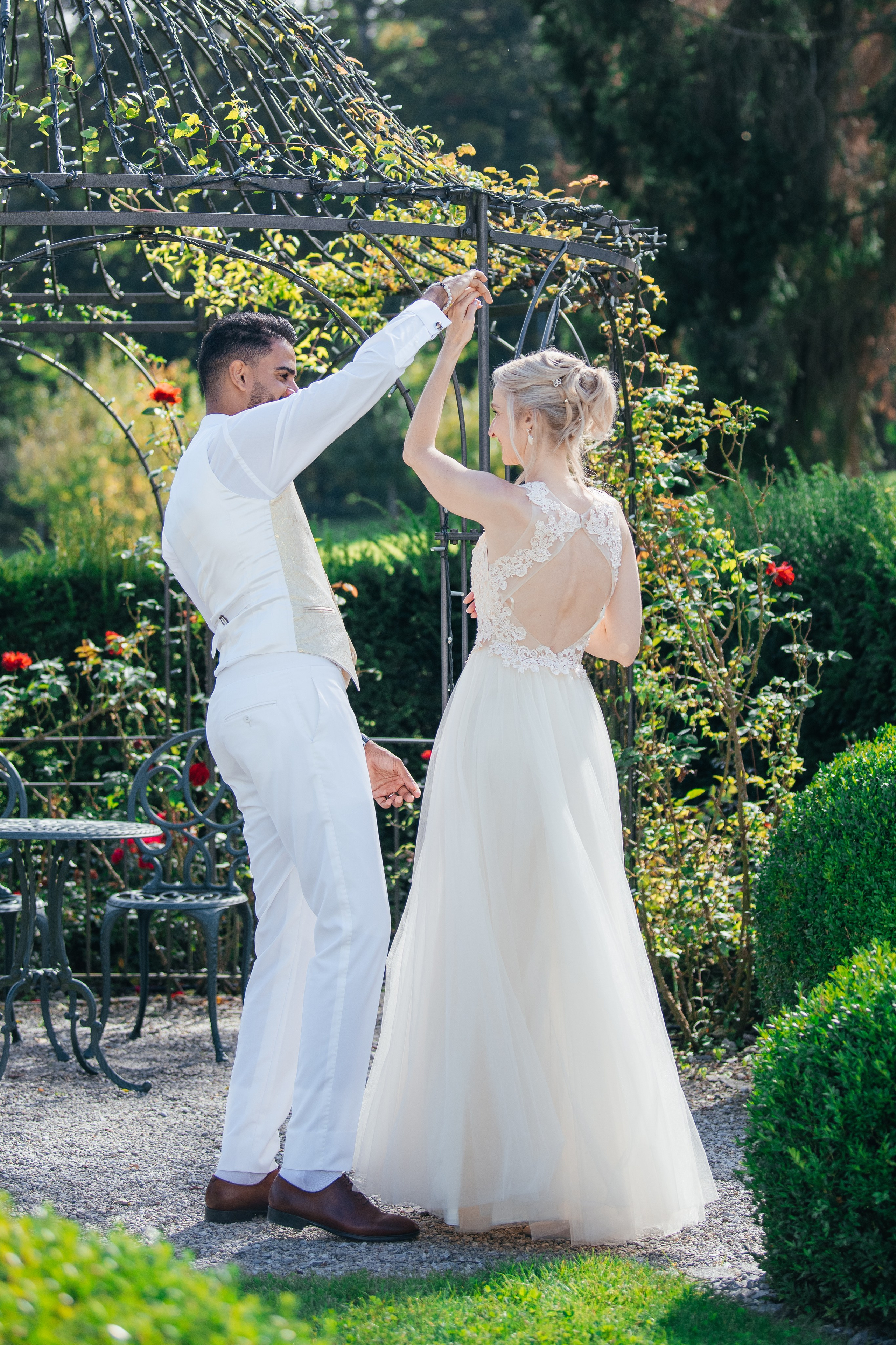 FLORENCE & JAMAL Dübendorf, Switzerland. I am Elena Altendorfer. Wedding photographer in Zurich and Switzerland