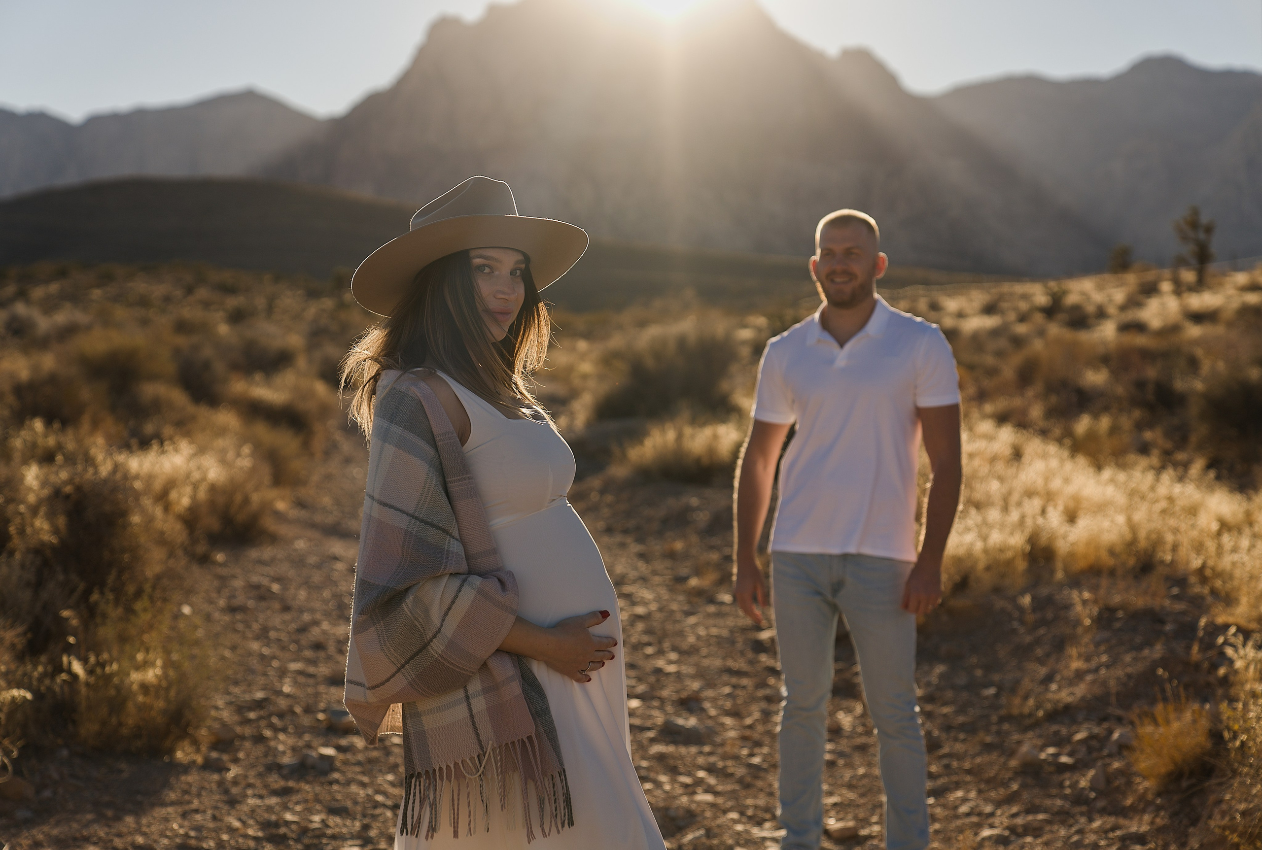 Anya&Andrey. Pregnancy. Wedding & elopement photographer Viktoriya Kravtsov. Las Vegas