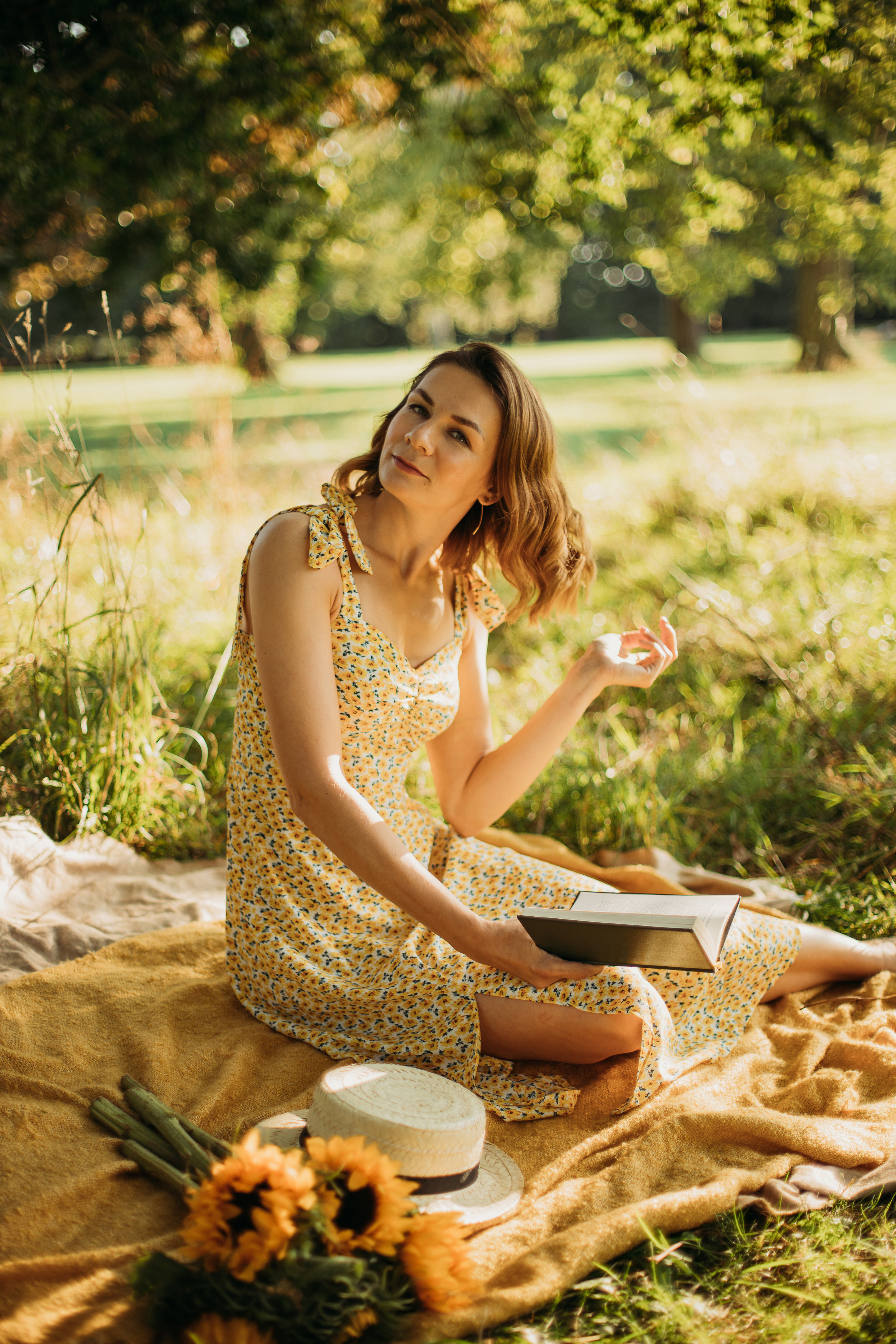 Jelena & Ella. AlinaLazurko.uk | Professional portrait photographer