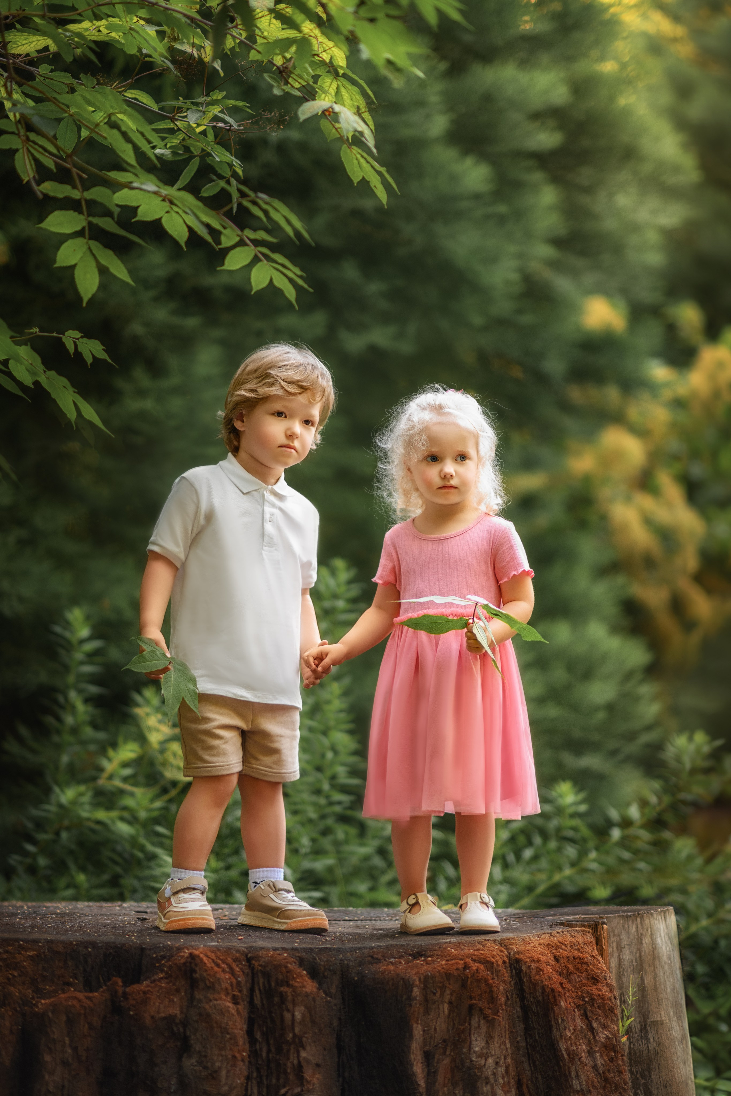 Family of Karina. Wedding & family photography in Seattle area. Helen Michelle photographer