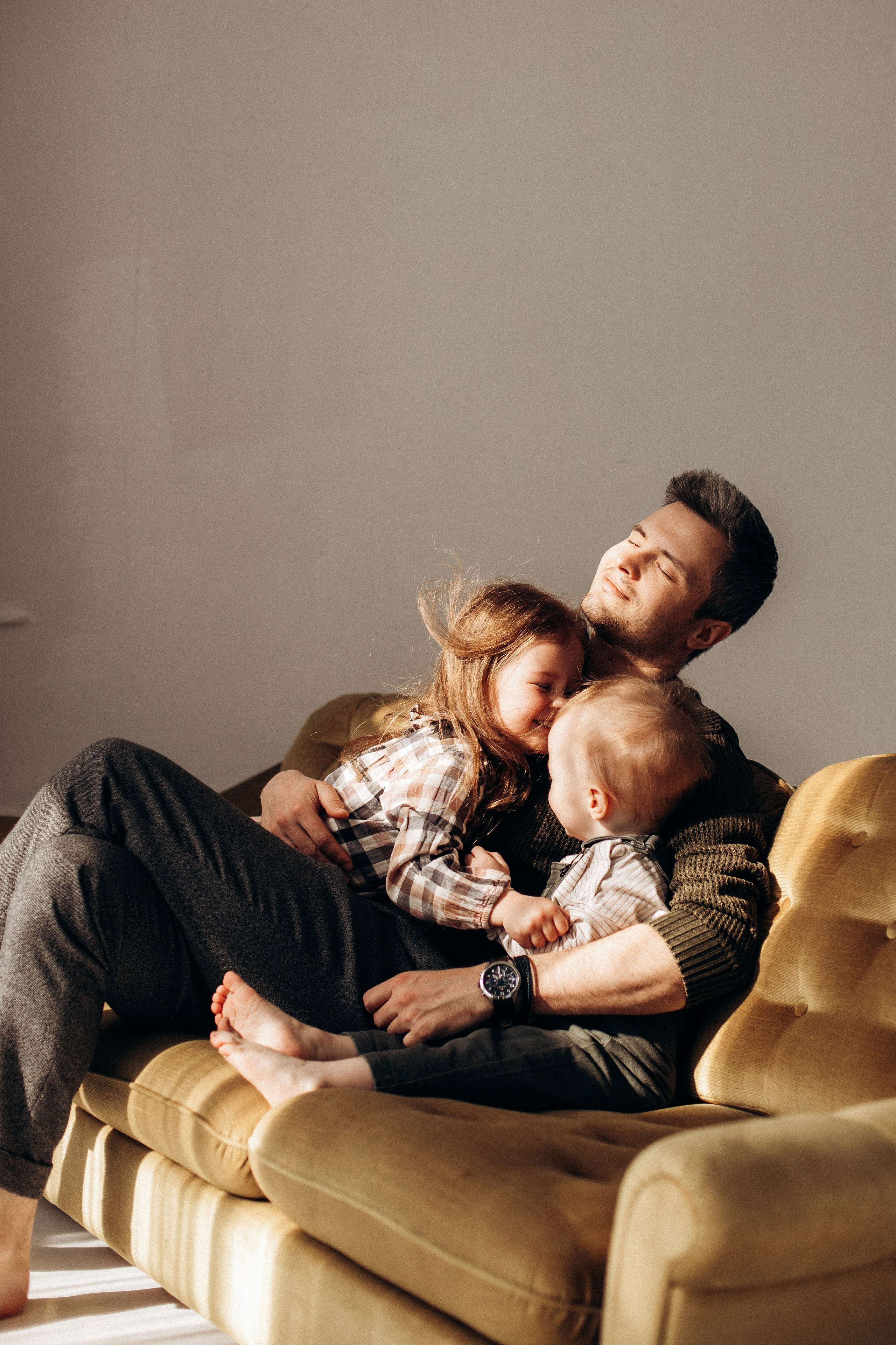 Саша, Ева и Ваня. Главная