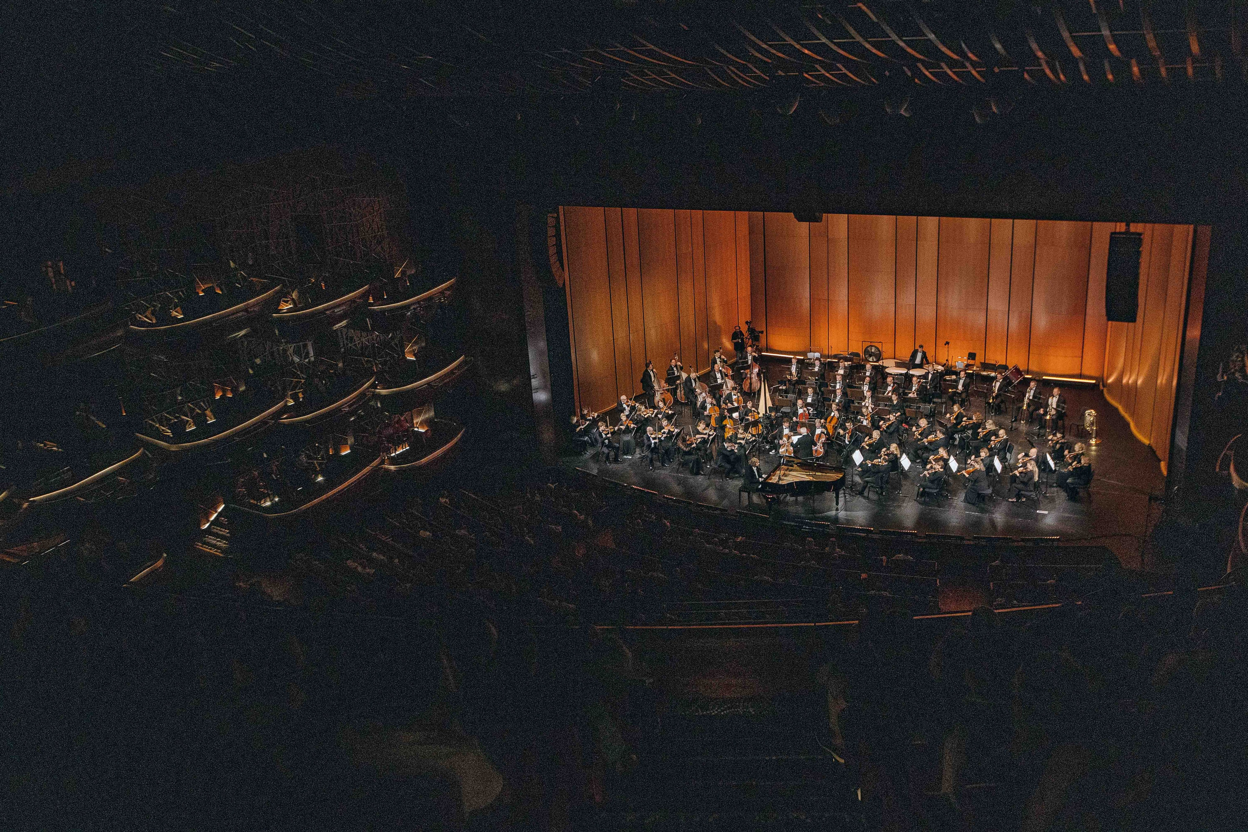 DUBAI OPERA. Wedding&Event photographer Ismail Rzayev in Baku