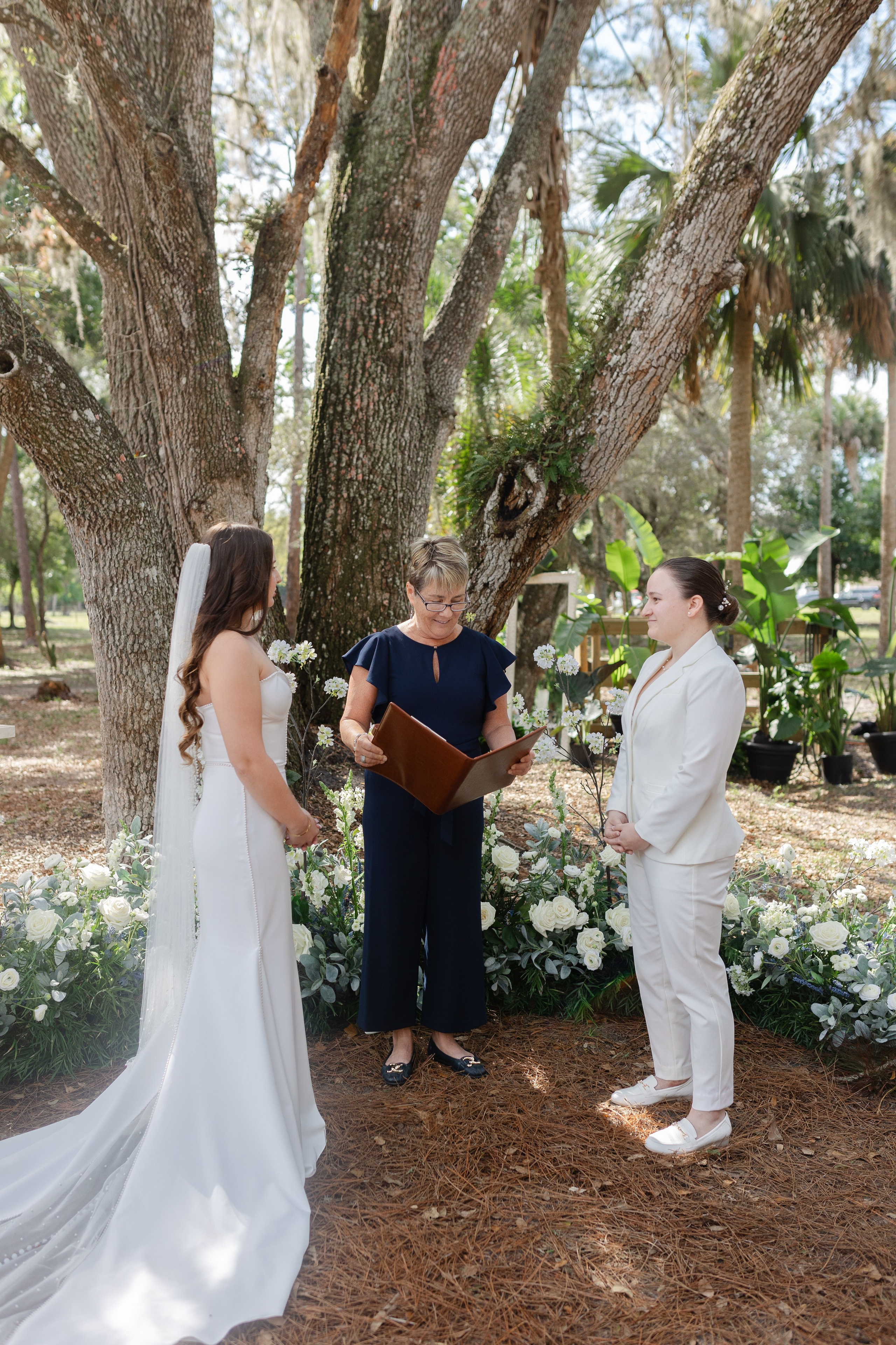 LGBT wedding Katie & Dana. My name is Kate and I am family and wedding photographer