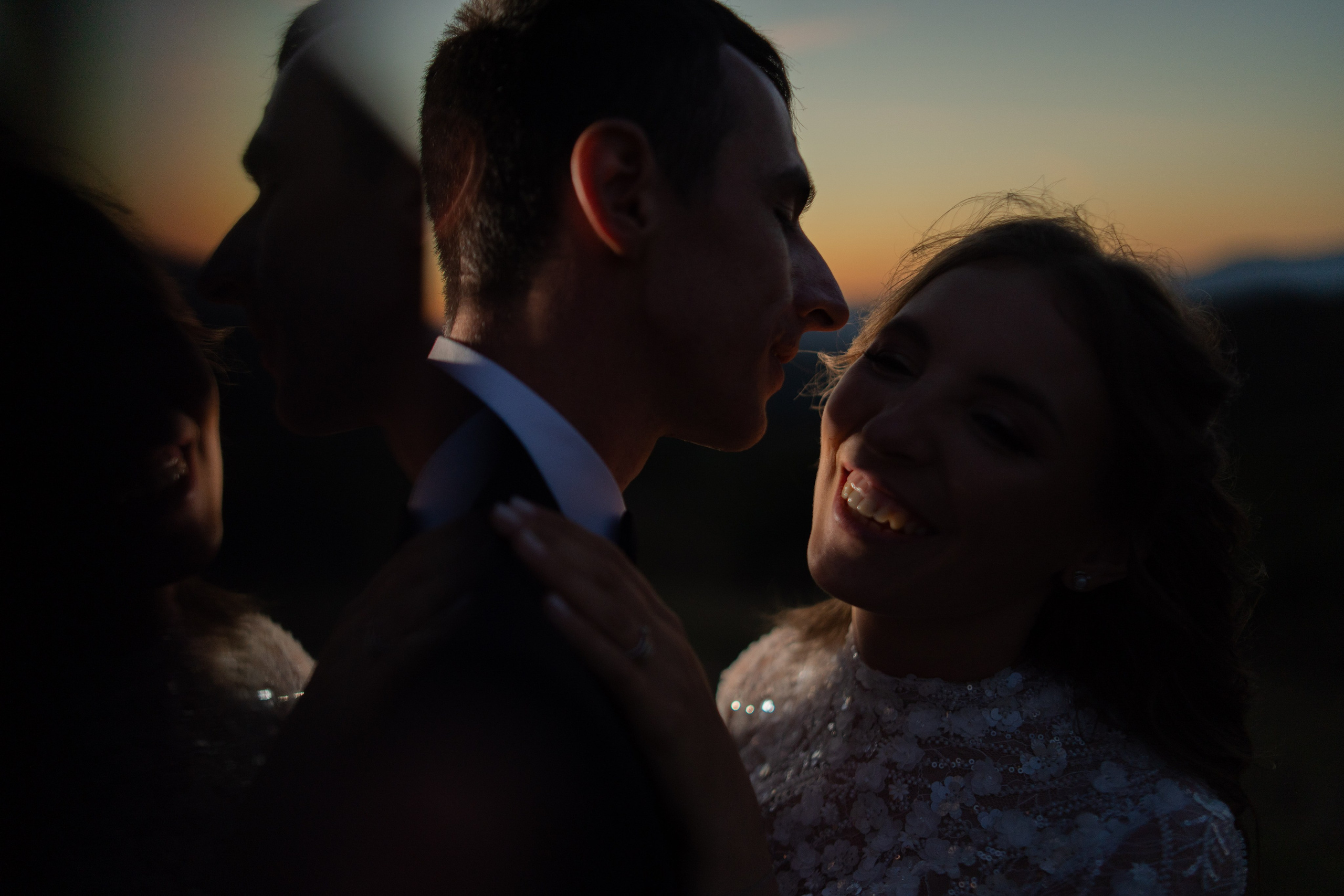 Andreea și Balint. Foto-Video Nunta Iasi, Suceava, Bucuresti / Disponibilitate 2025 — 2026 — 2027