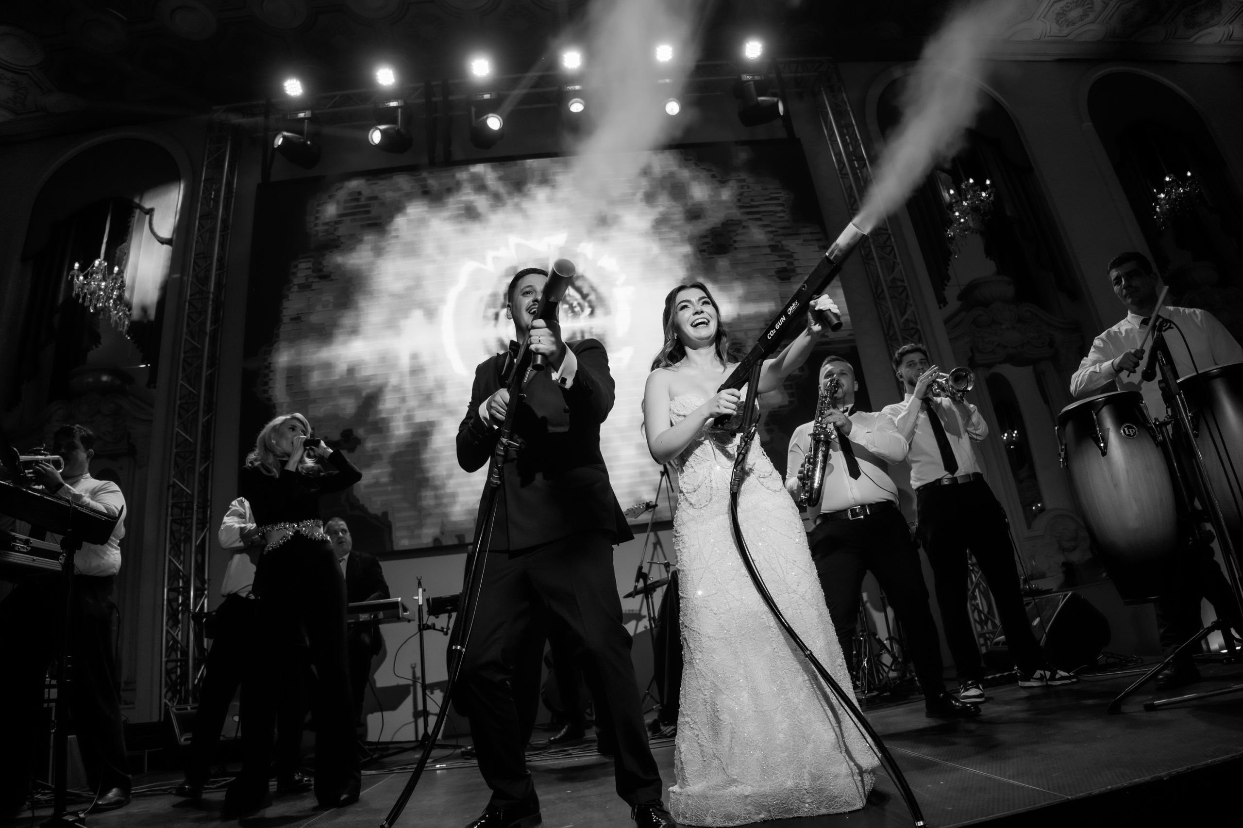 Razvan & Denisa — Ziua nuntii. Mark Fazakas — Wedding Photographer