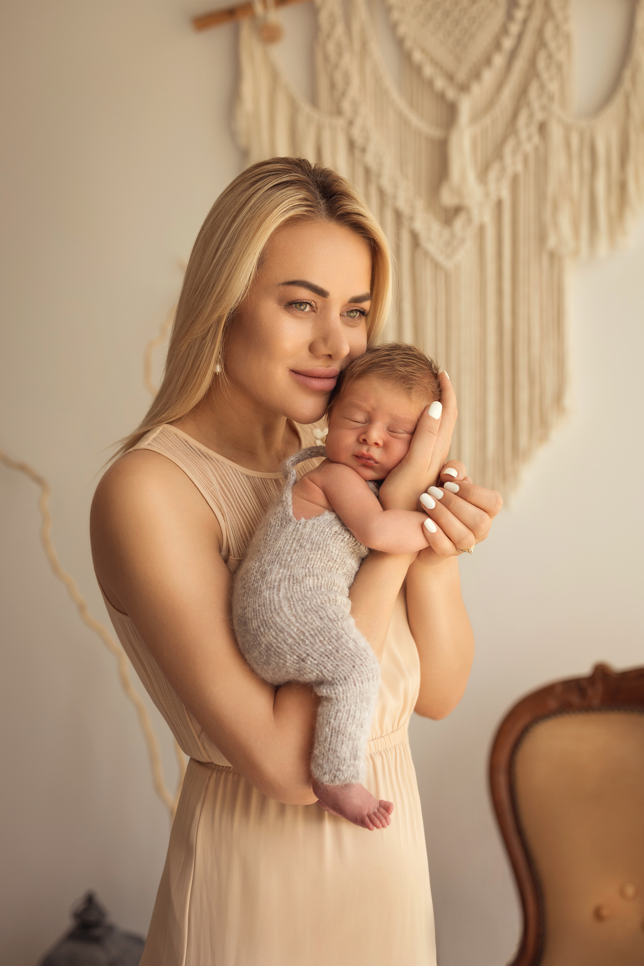 Nounascuti. Fotograf de familie la Ungheni și Reggio-Emilia, Alessia Slivca