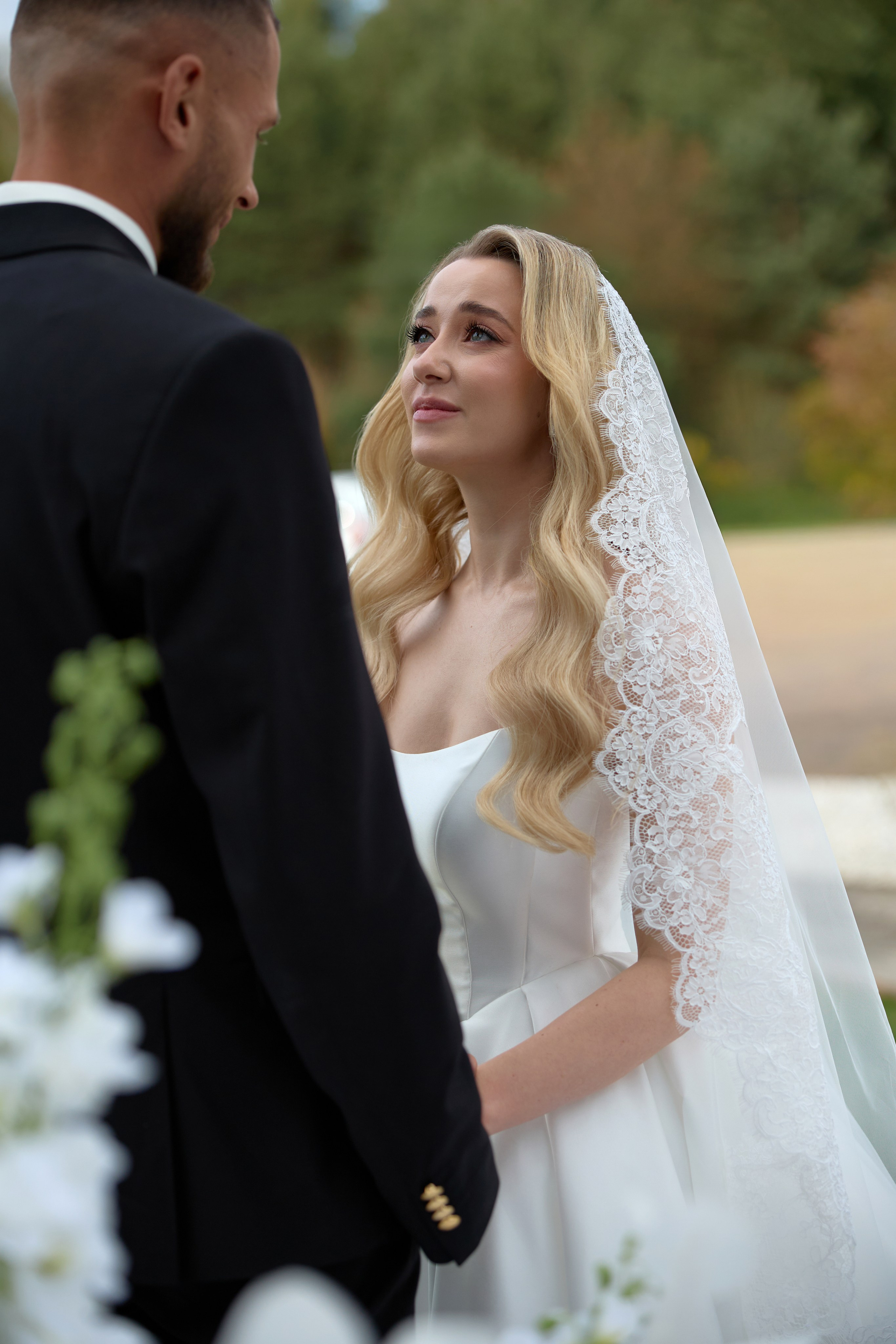 Natalia & Roman. Dworek przy lesie. Fotograf ślubny i rodzinny w Krakowie Yana Klymova