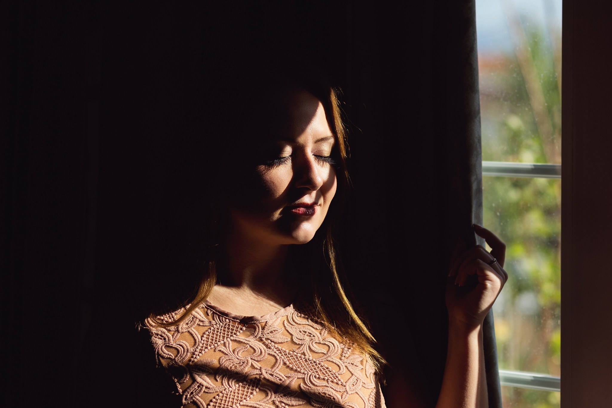 Ronalds & Svetlana, Crete. Denny Savon — Photographer in Santorini | Weddings, Love Stories & Flying Dress