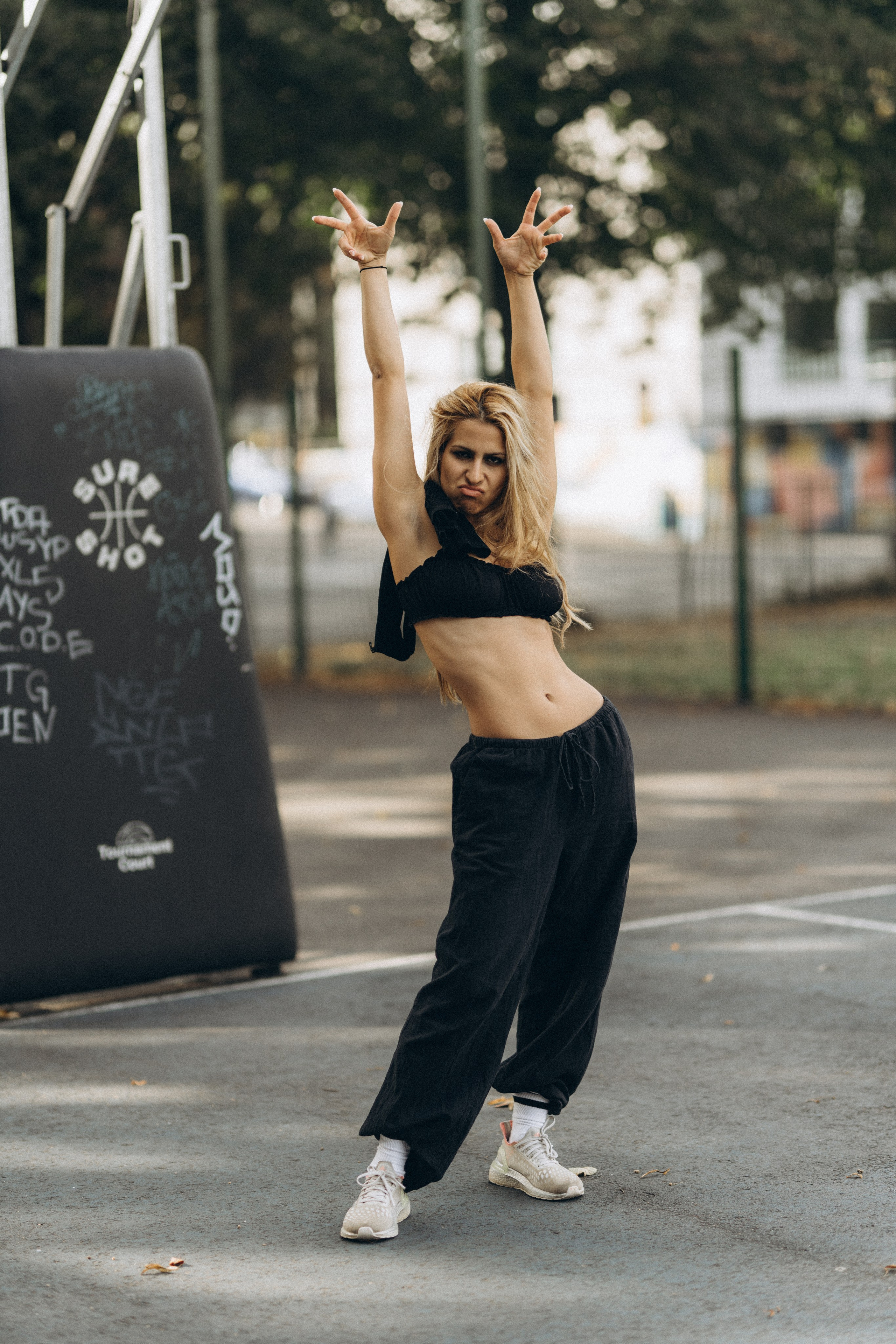 Mitra. Wedding and potrait photographer in Helsinki Vickan O