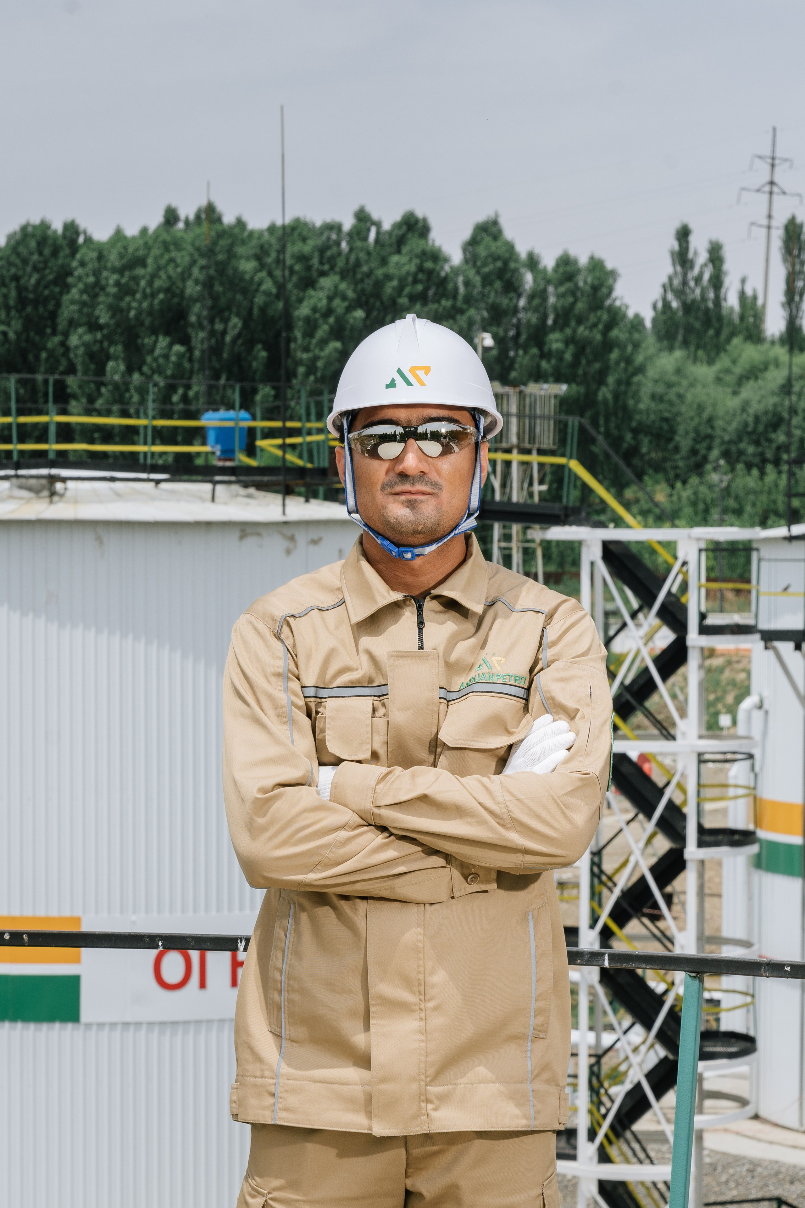 “Andijan petro” oil and gas company. Photographer in Uzbekistan and Samarkand Djasur Marupov
