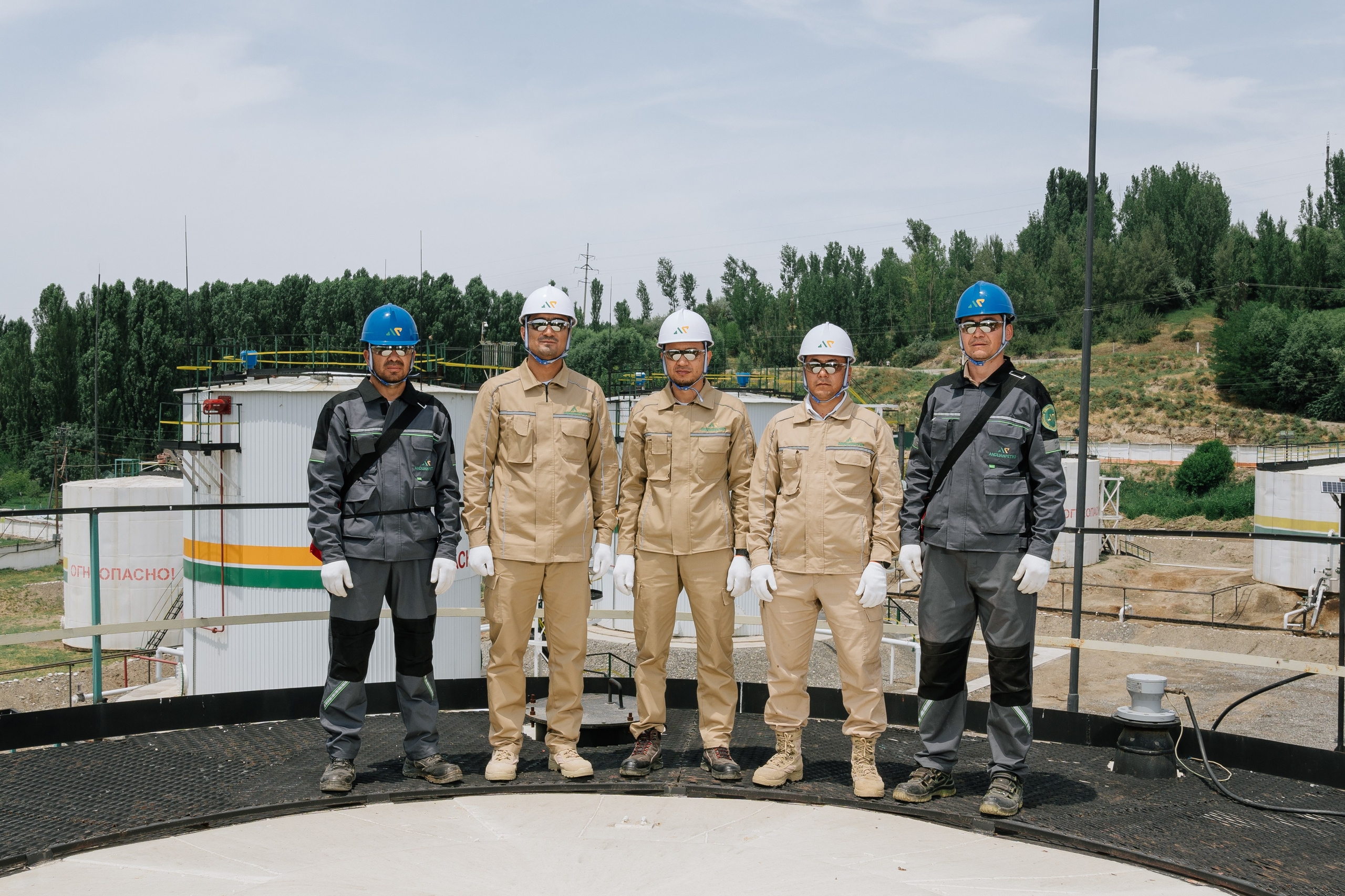 “Andijan petro” oil and gas company. Photographer in Uzbekistan and Samarkand Djasur Marupov