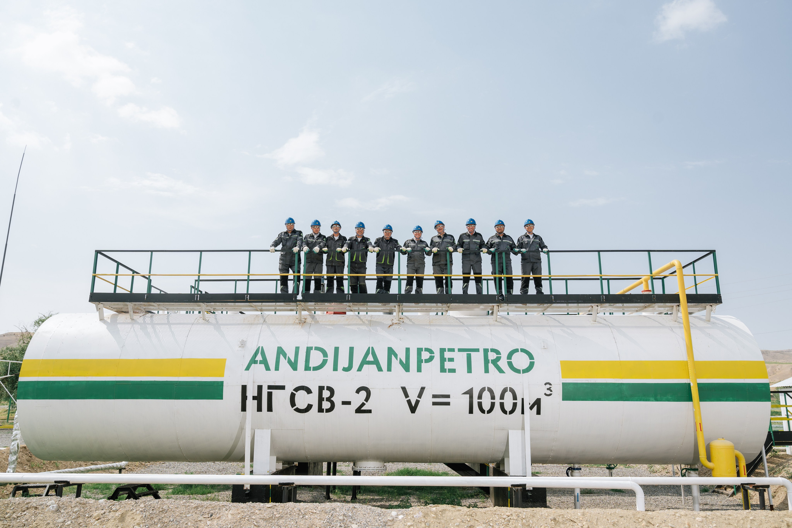 “Andijan petro” oil and gas company. Photographer in Uzbekistan and Samarkand Djasur Marupov