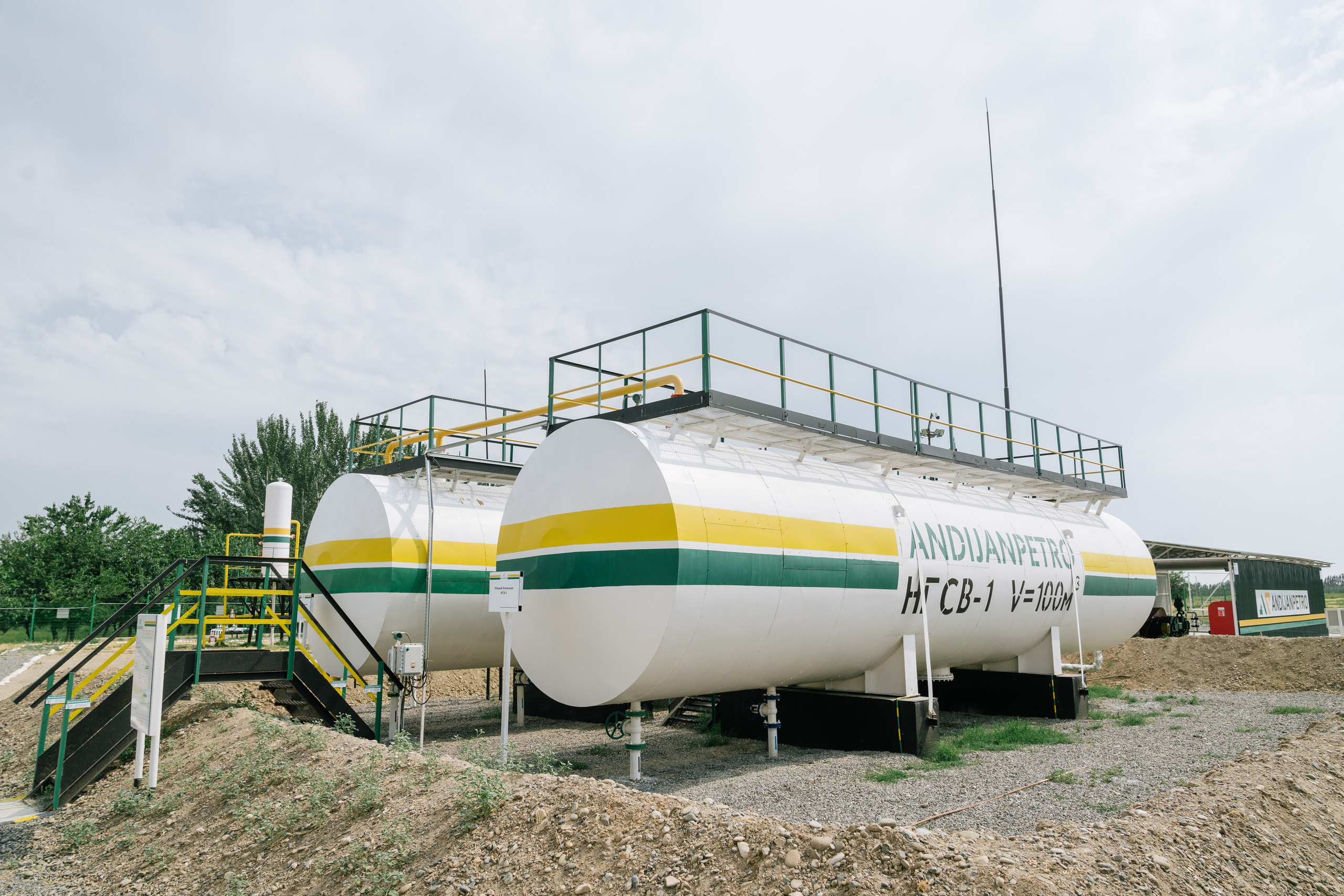“Andijan petro” oil and gas company. Photographer in Uzbekistan and Samarkand Djasur Marupov