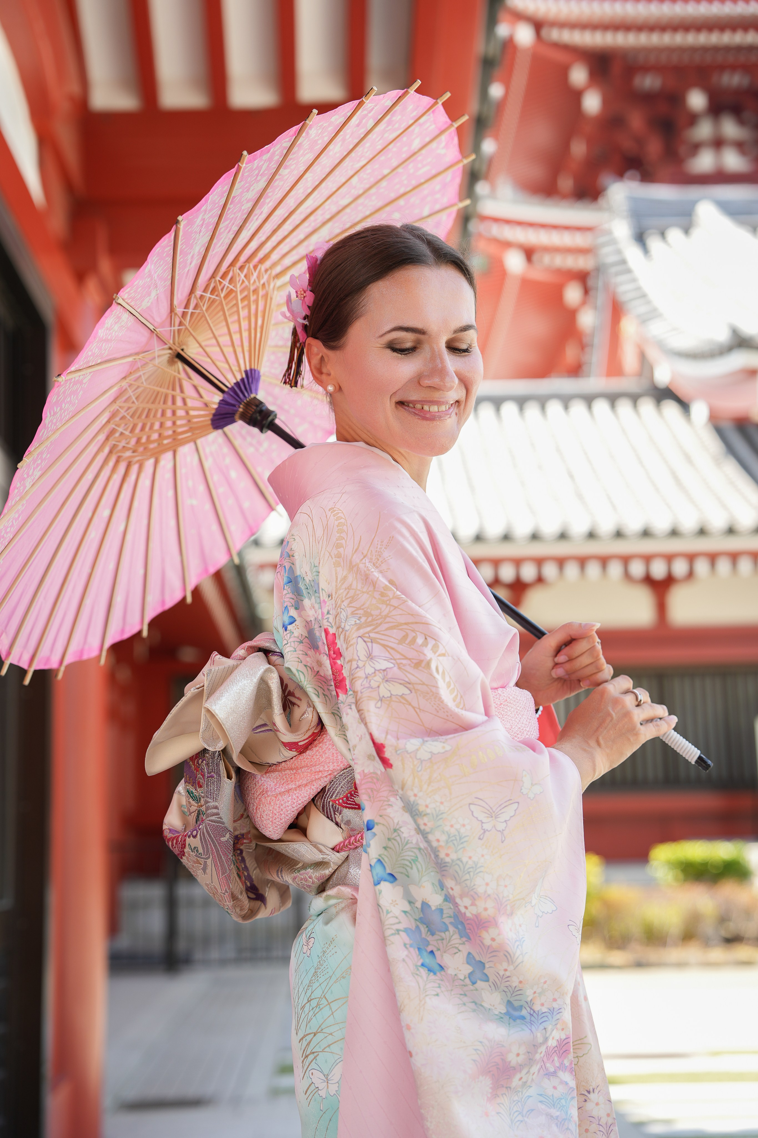 Фотосессия в кимоно у храма Сэнсодзи в Токио. Фотограф в Токио Япония