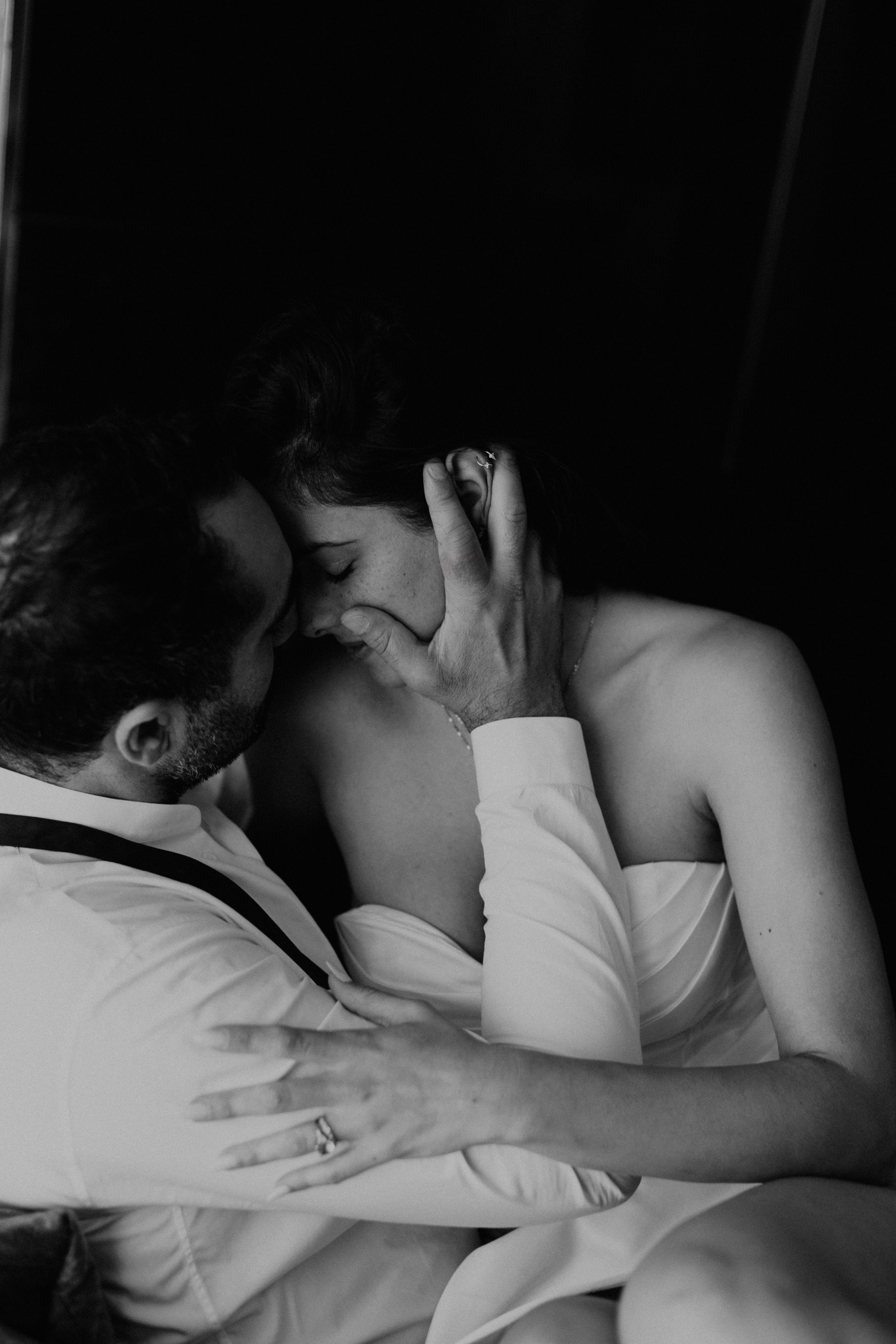 Black and white couple photoshoot 