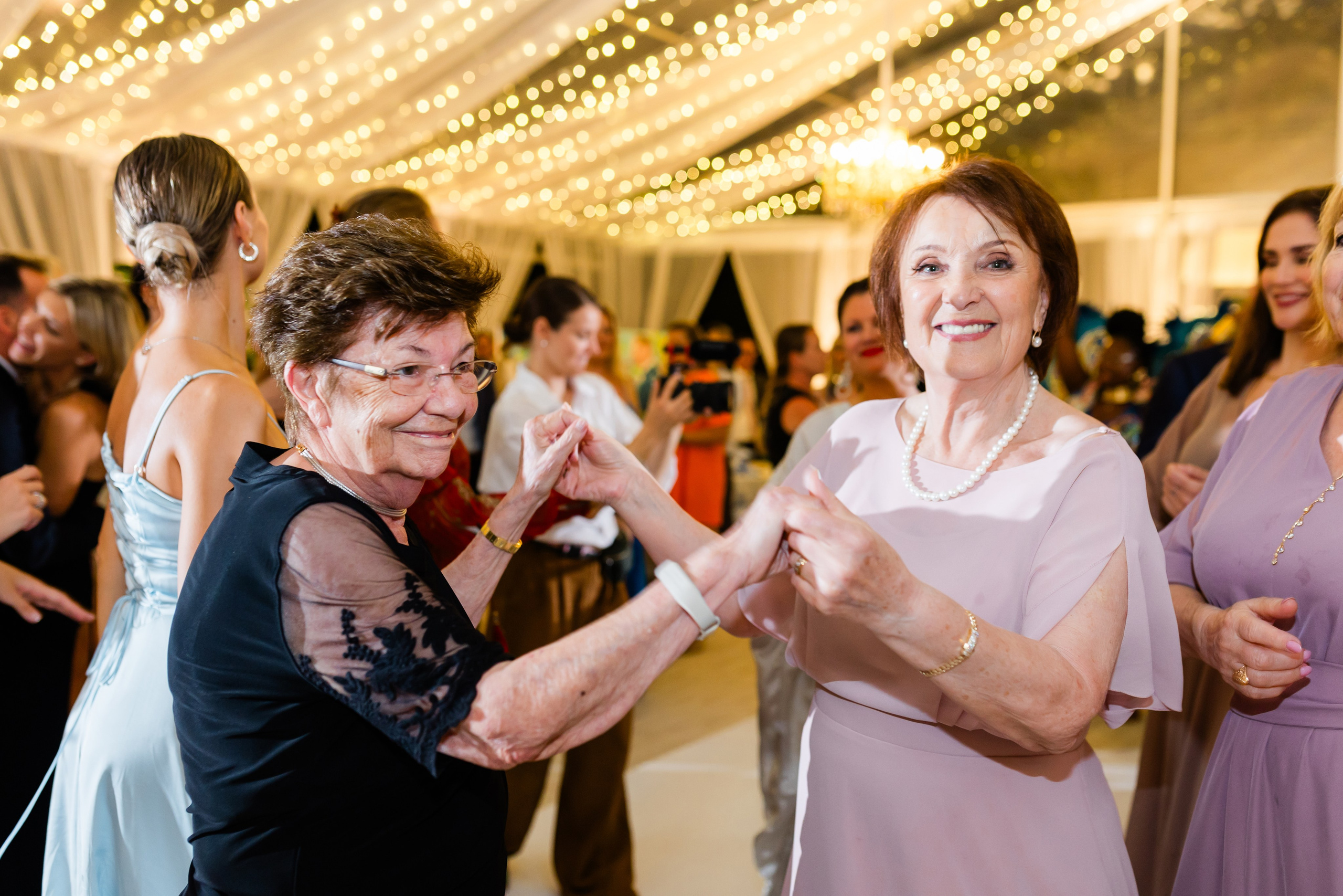 Diana and Filippe Bahamas Wedding. Family and Event photographer in Homestead and Miami areas of Florida