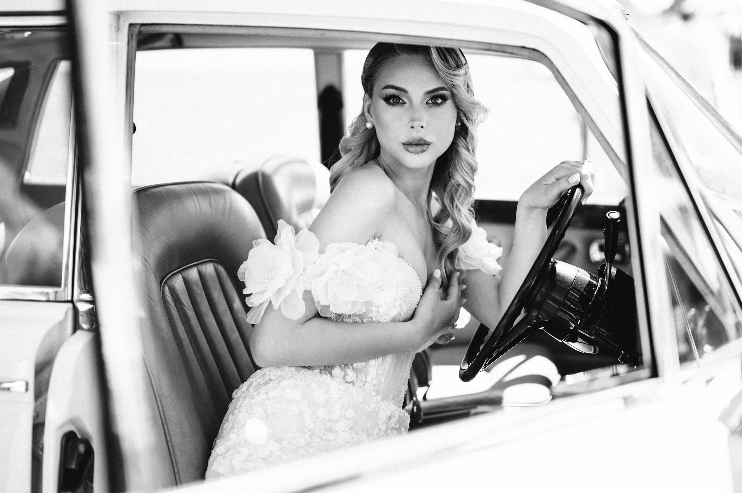 Cristina – Ședință foto bridal editorial | Valentin Melen. Valentin Melen - fotograf de nunta 🤍