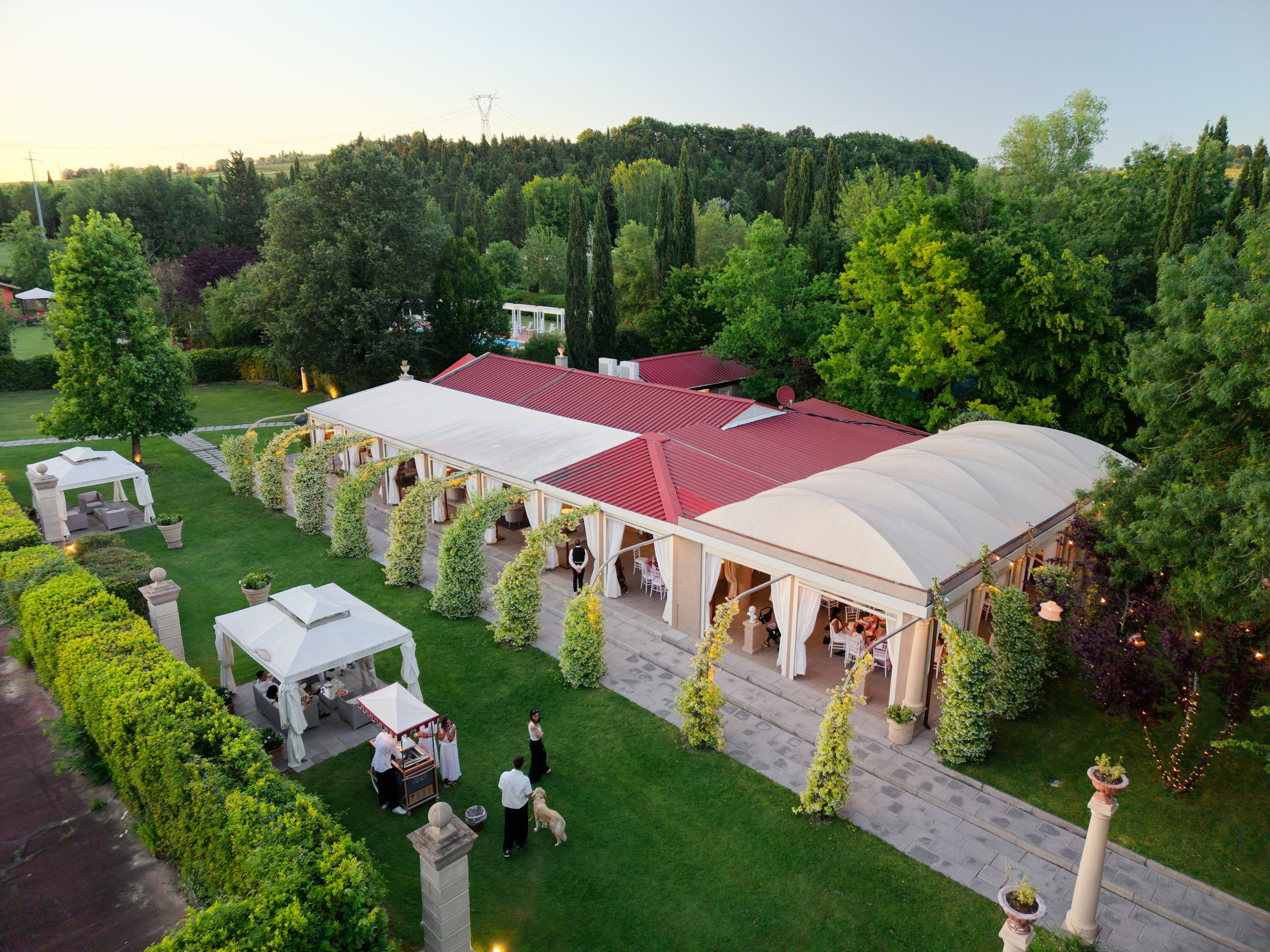 Pizza Party at Tenuta Massini, Florence, Italy. Destination Wedding Photographer — Nikita Burtsev