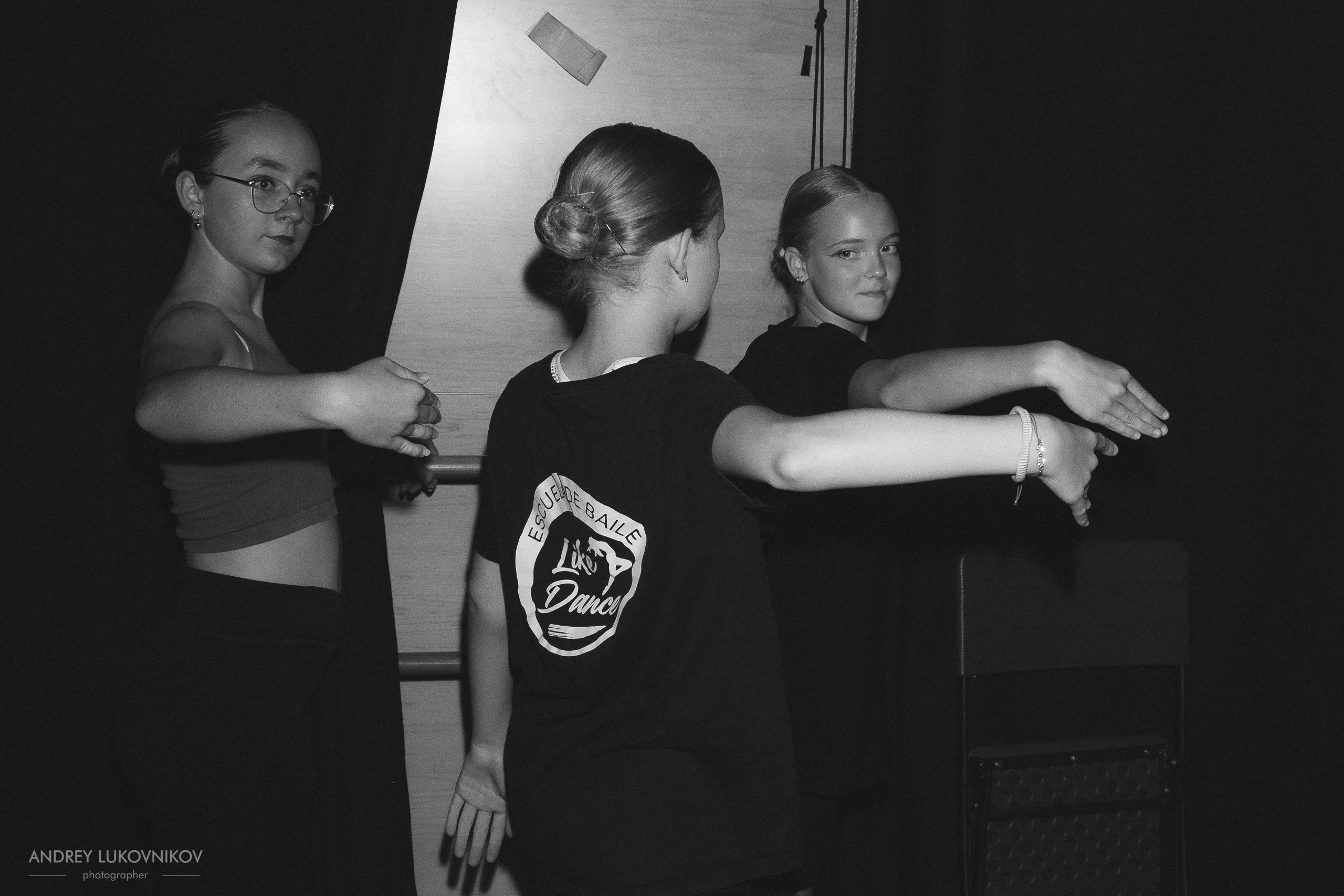 Entre bastidores del concierto final de Like Dance: momentos brillantes tras las cámaras