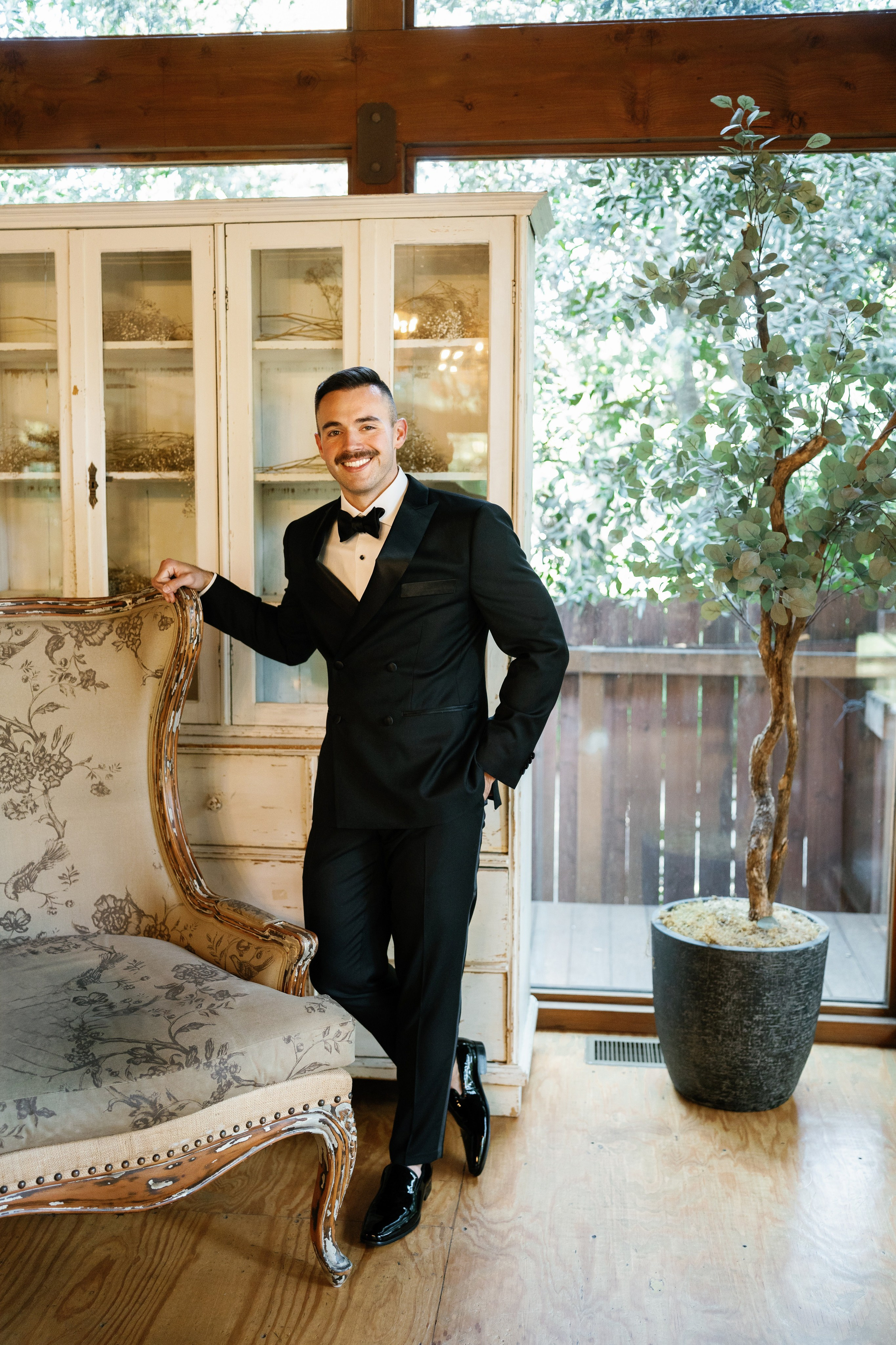 LGBT wedding photographer in California. Wedding Photography & Videography Team in California, Los Angeles, San Francisco, San Diego and Travel