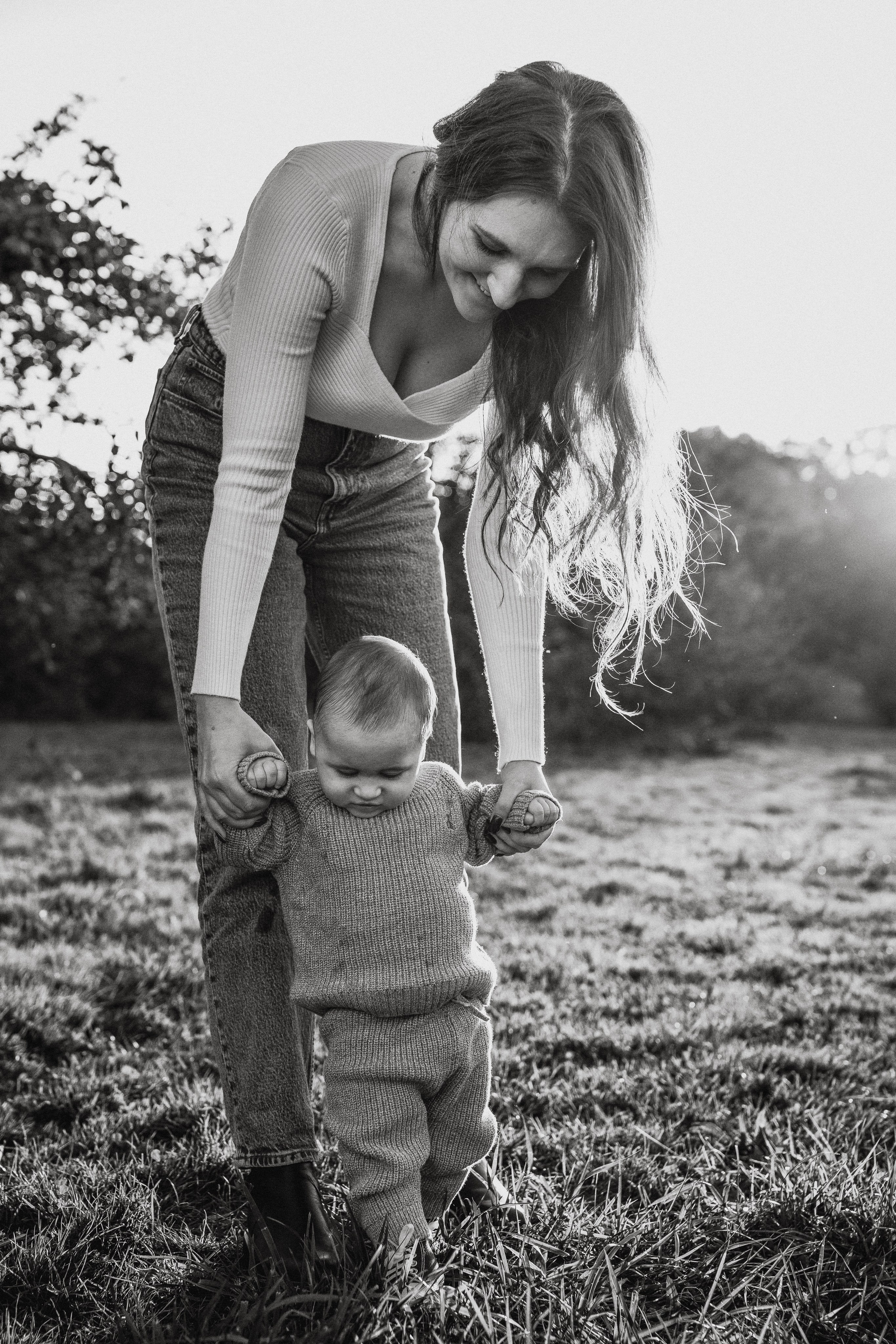 Family Photography in Nature – Candid & Beautiful Moments. Alisa Tant — Family and newborn photographer Bucks County, Montgomery county, Philadelphia, NJ