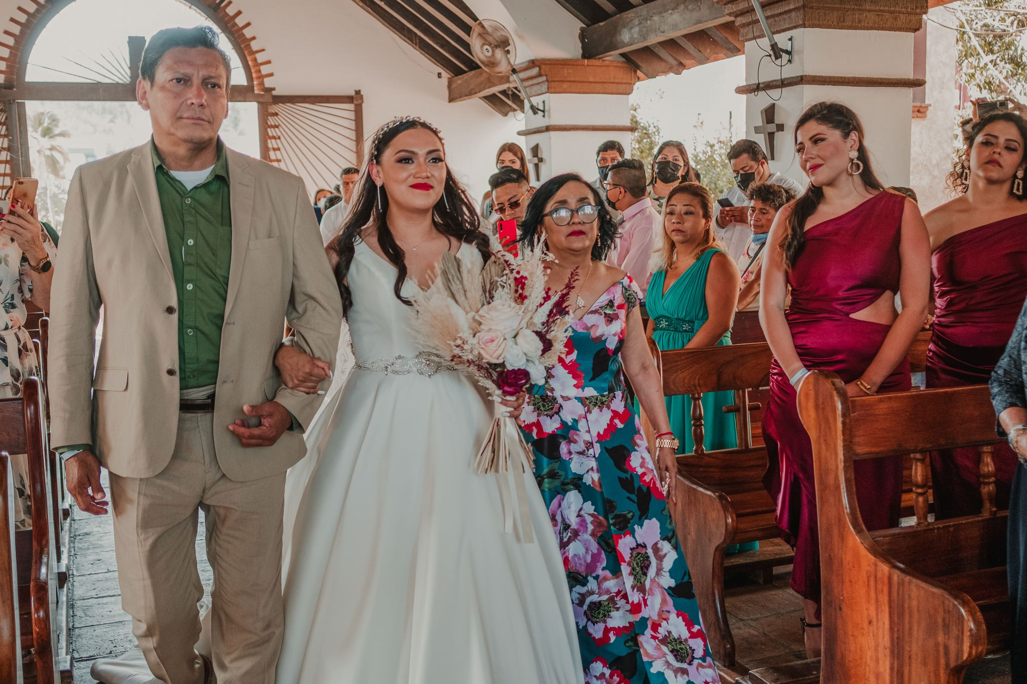 Silvia & Julio / Huatulco. Wedding and family photographer in Mexico City