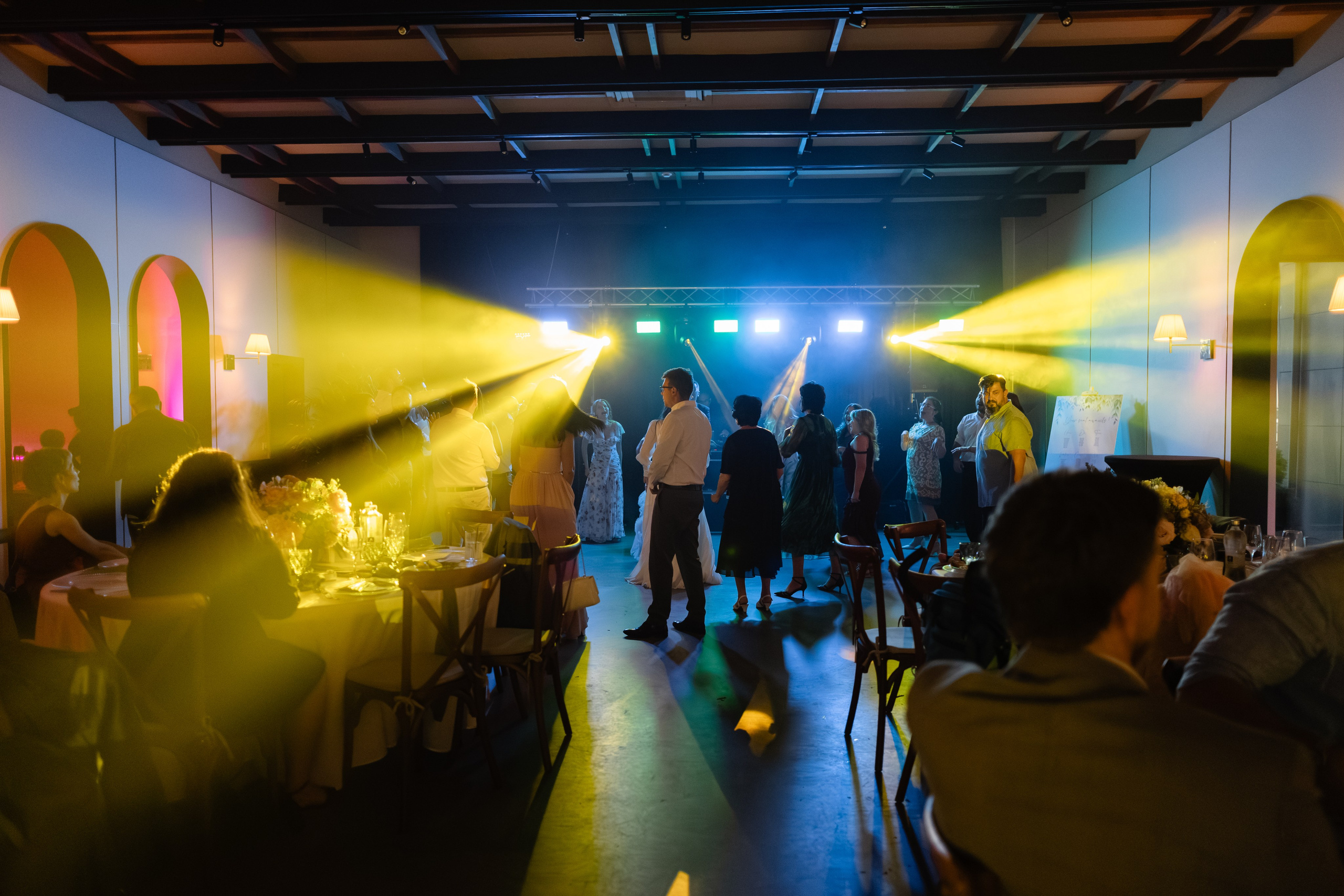 Flori & Cosmin. Main