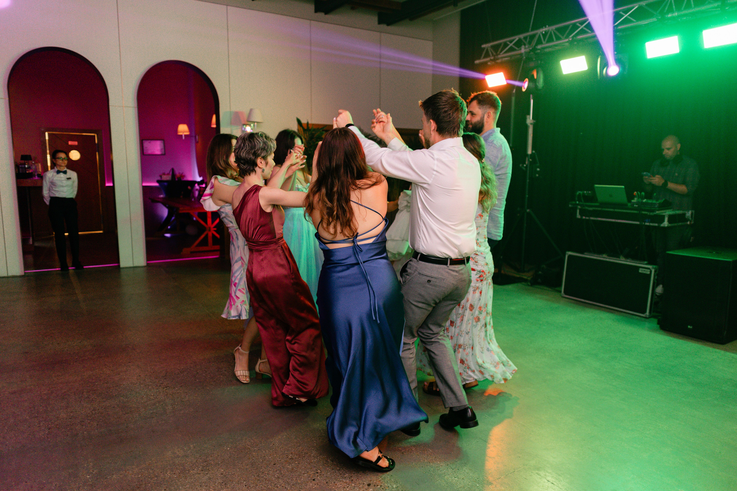 Flori & Cosmin. Main