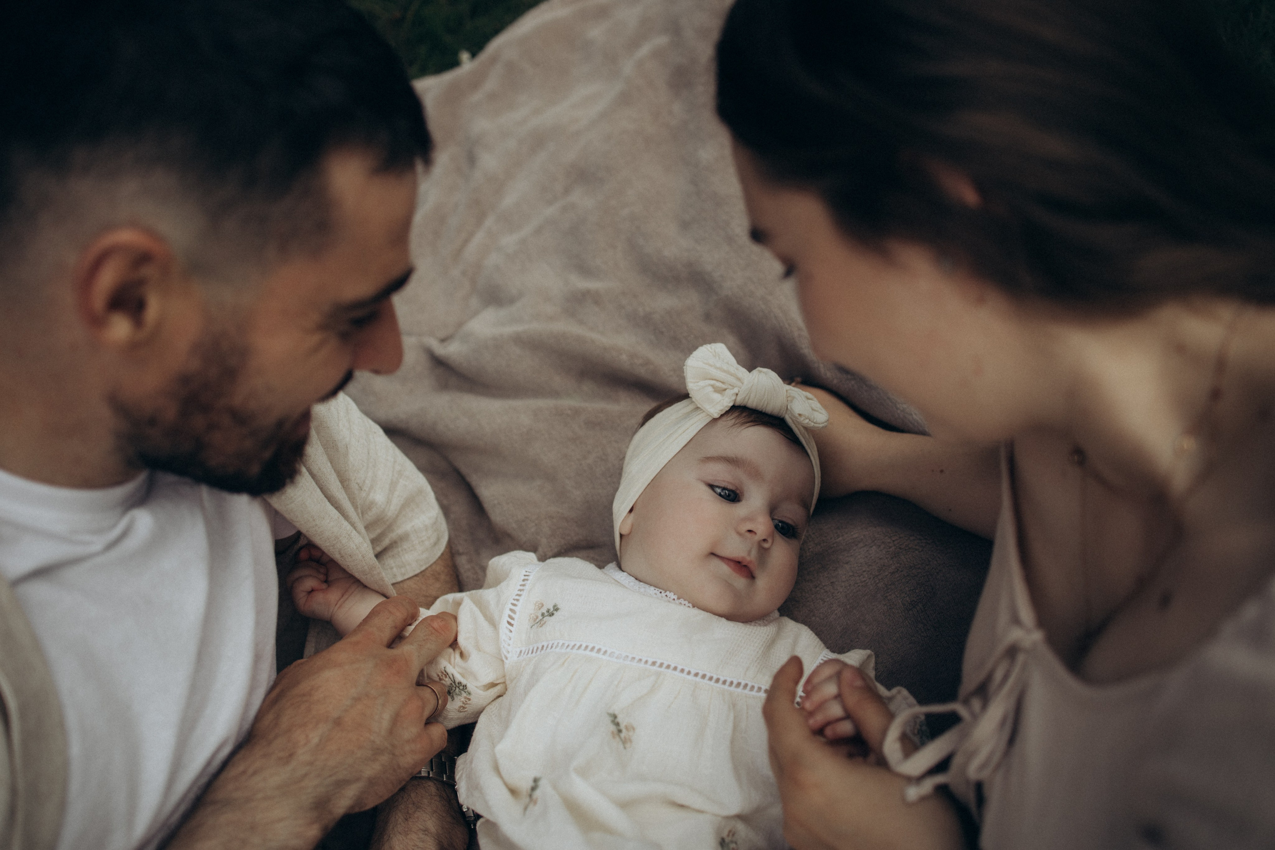 Pergola gardens. Photographer in Milton Keynes, Northampton & London — Wedding, Family & Portrait Photography