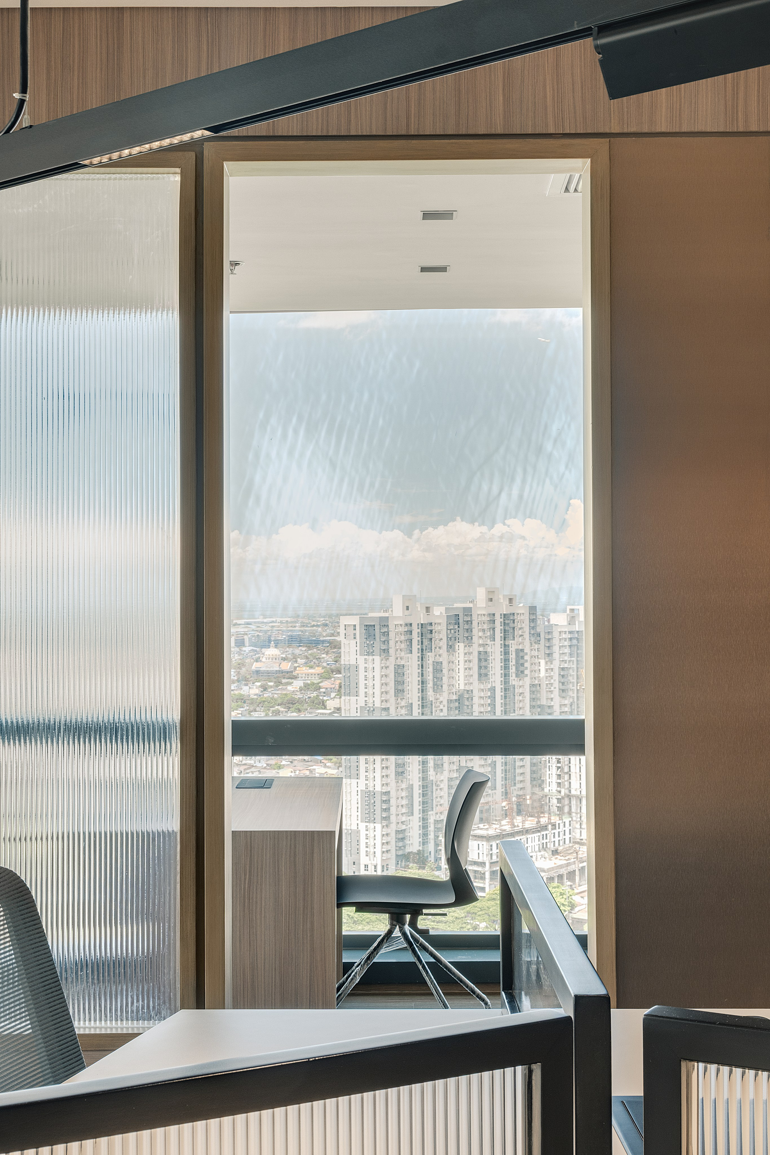 Office // Glaston Tower. Interior & Architectural Photographer Philippines | Argen Carlo Camaclang
