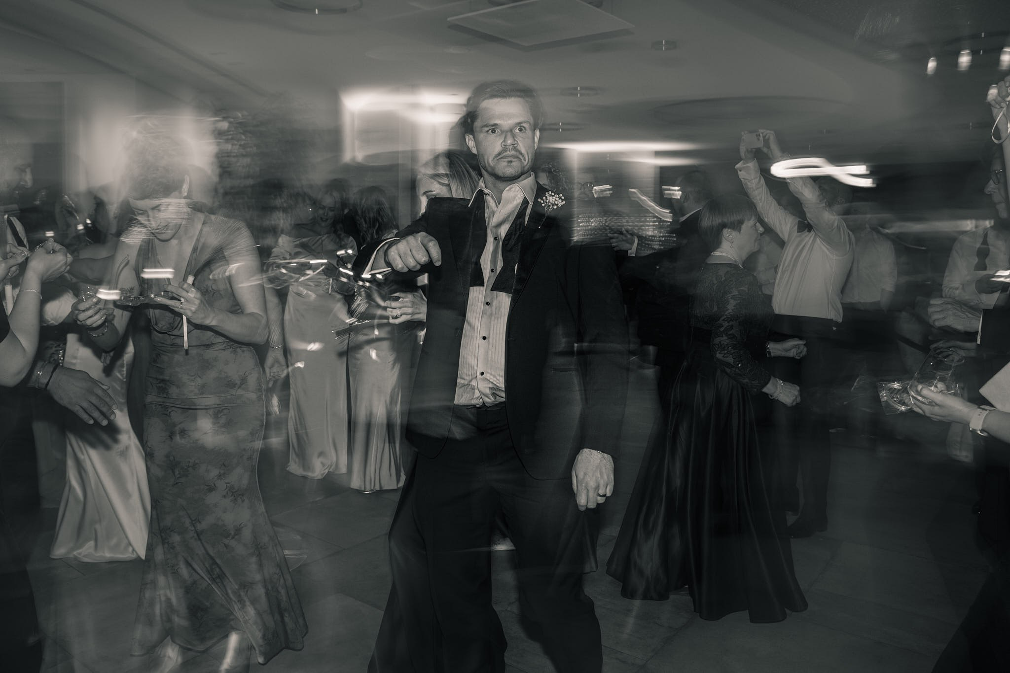 Roxie & Richard Wedding. Fotografo matrimonio Lago di Como Ferrari Media Production