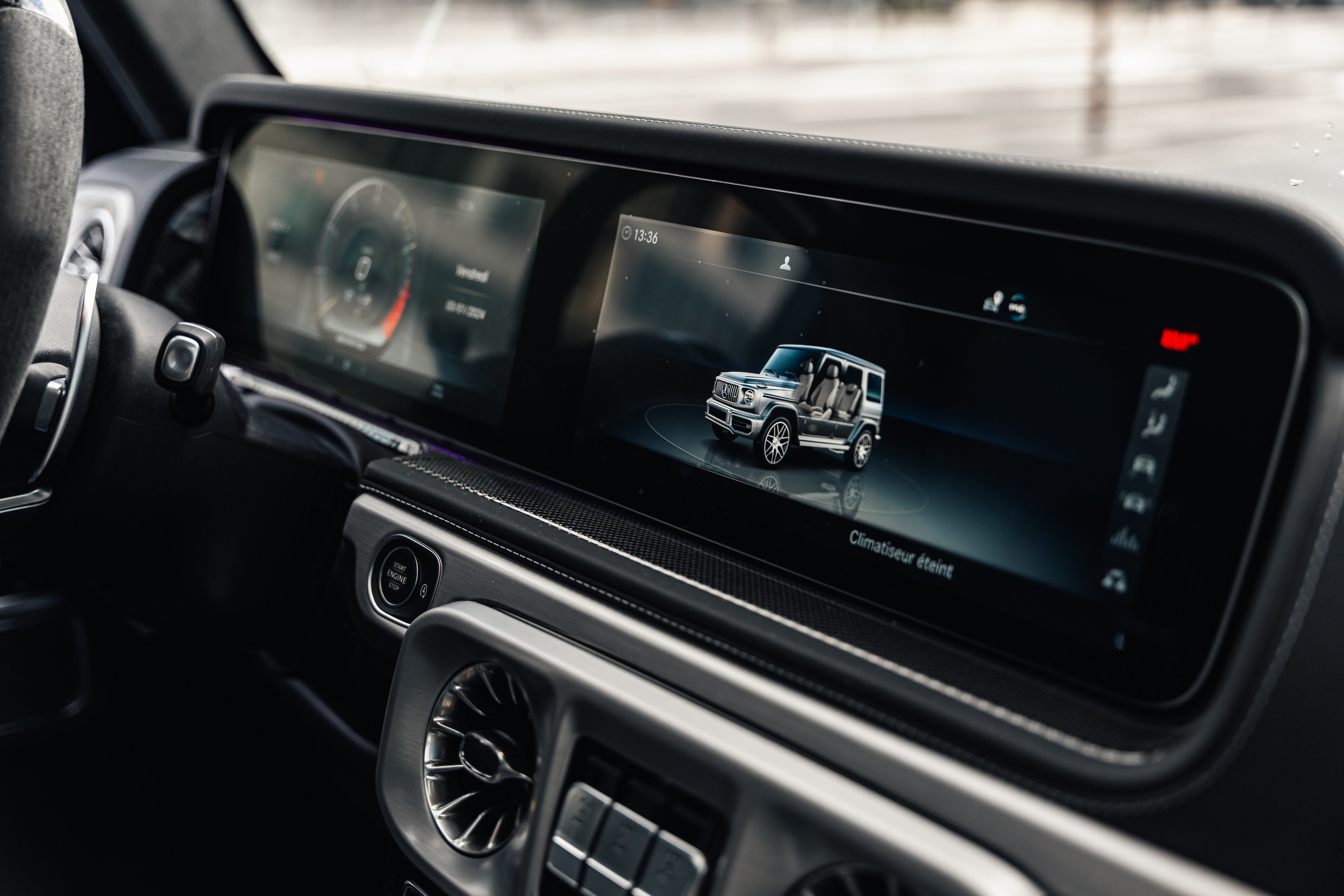 Mercedes-Benz G63 AMG. Photographer in Paris — Vitalii Motruk