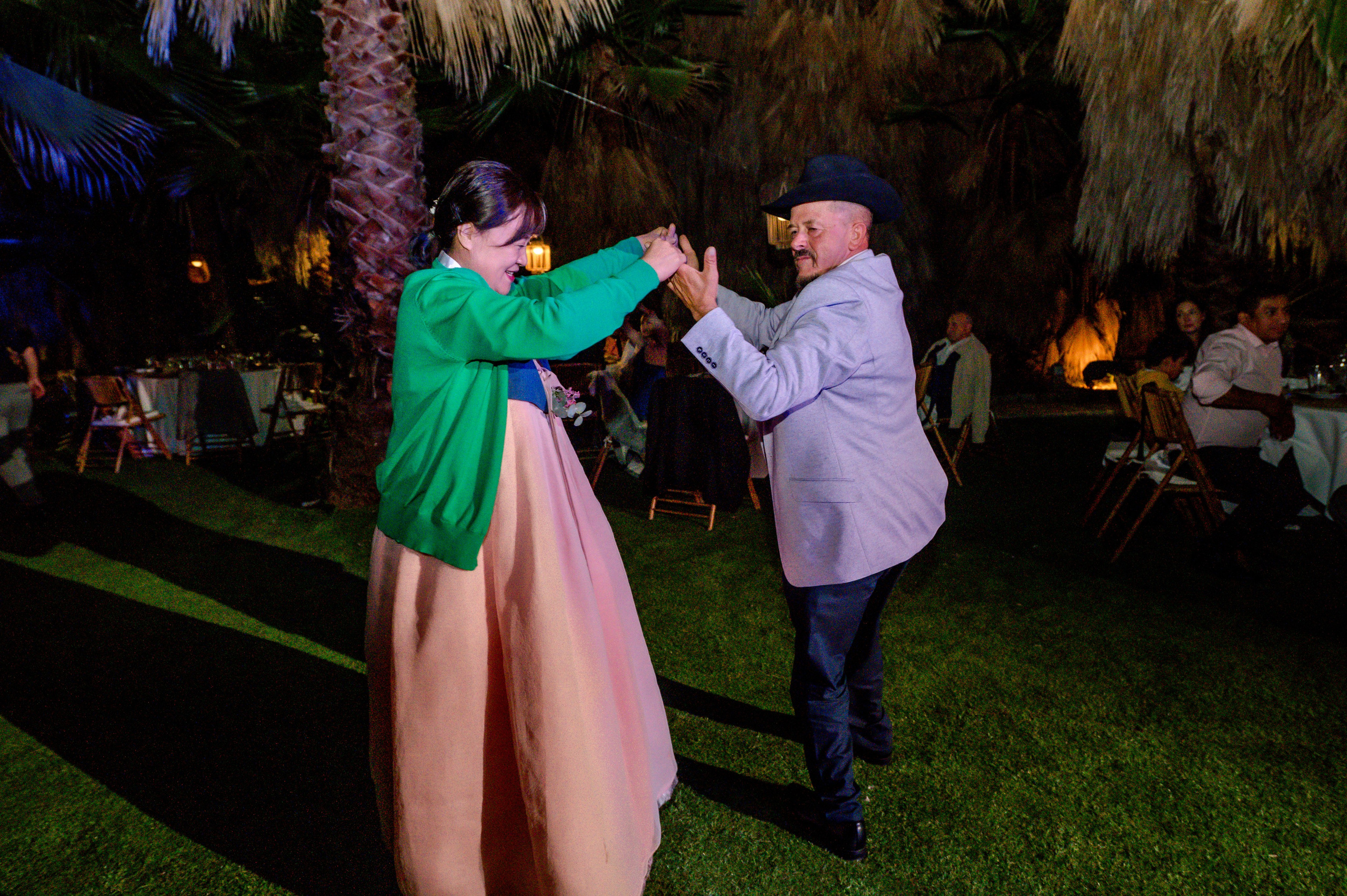 BYZO MEDIA. PETRU BYZO - family and children photographer in ROMANIA