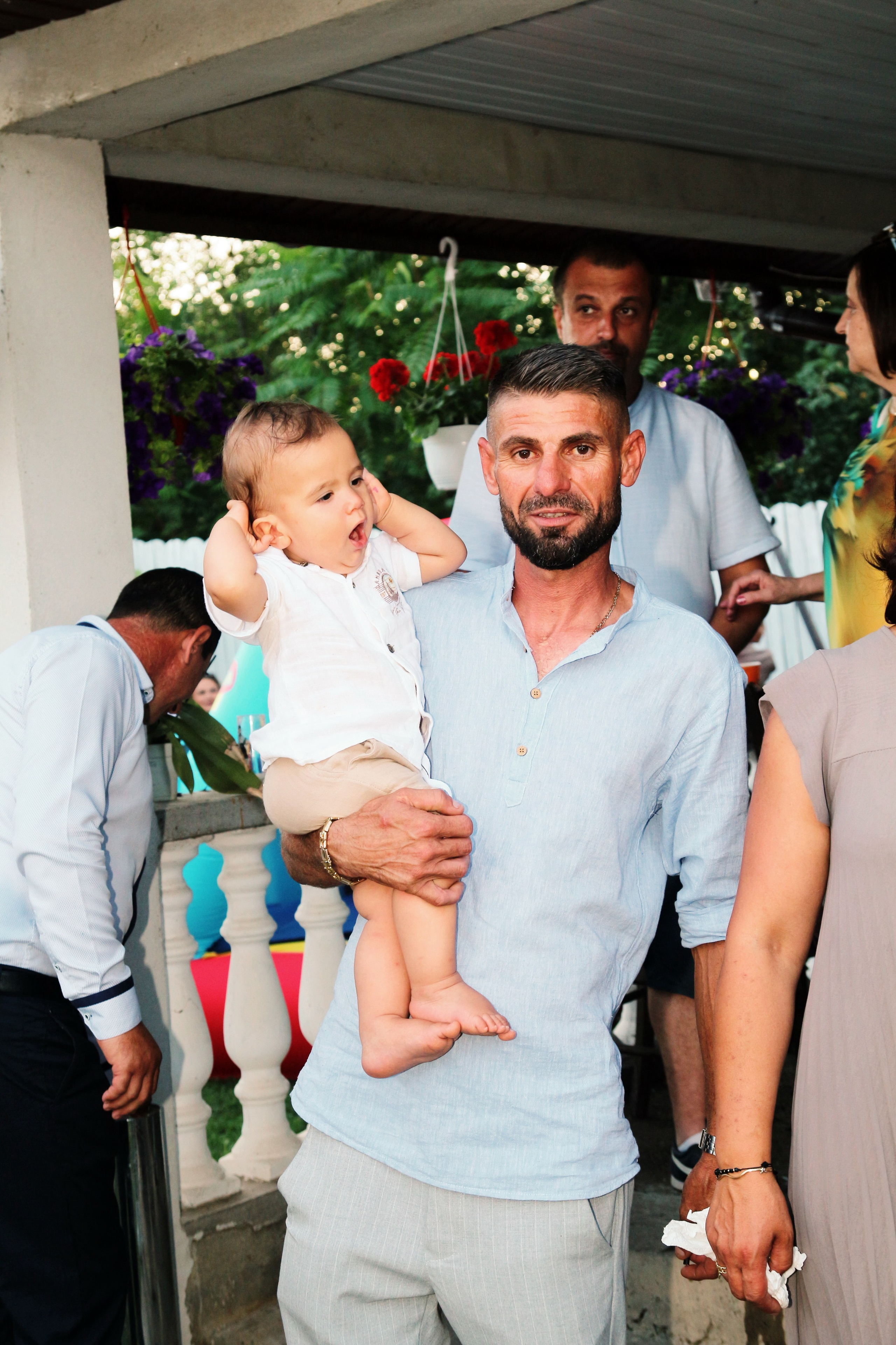 BYZO MEDIA. PETRU BYZO - family and children photographer in ROMANIA