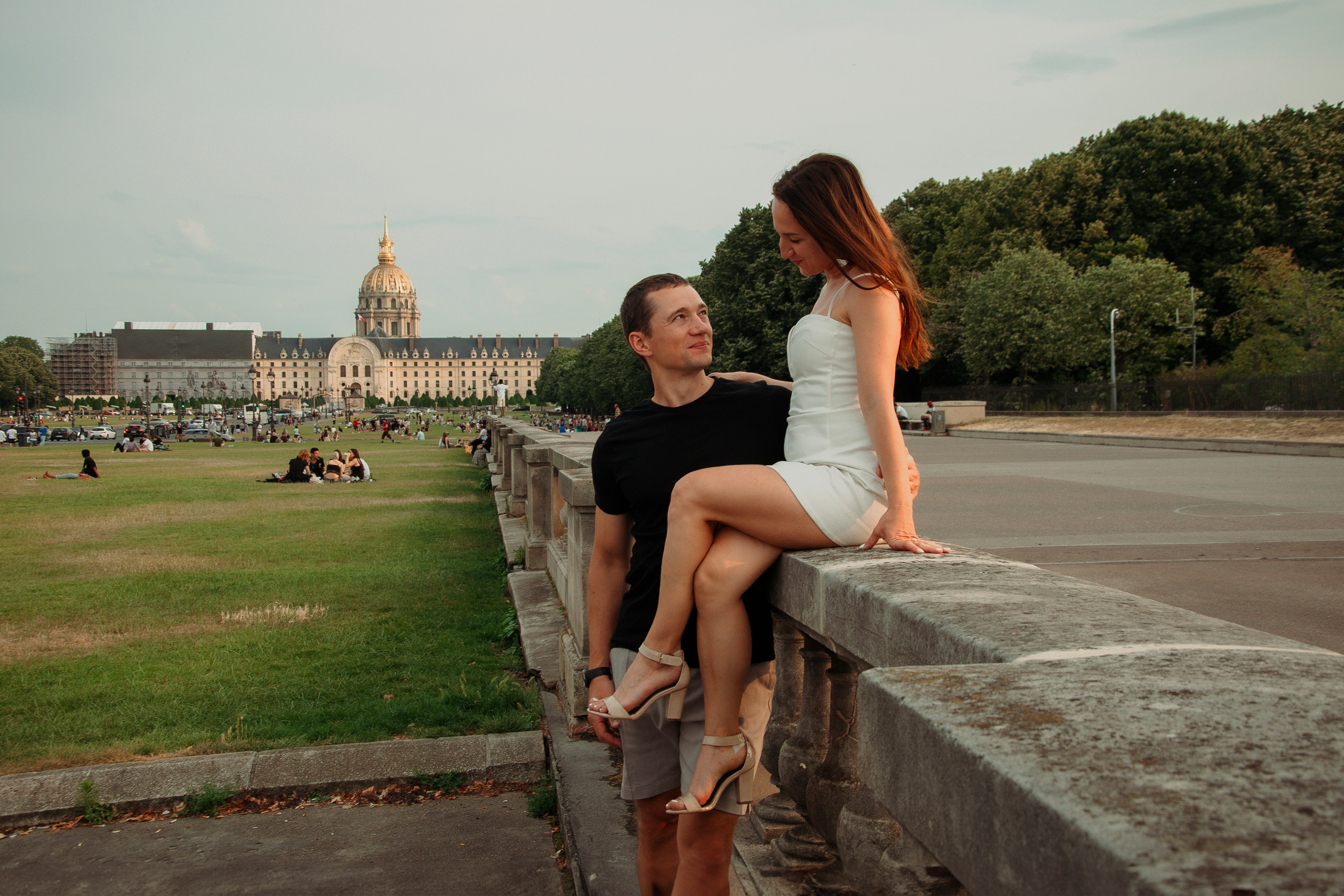 Summer couple photoshoot. Paris photographer — Polina Osipova