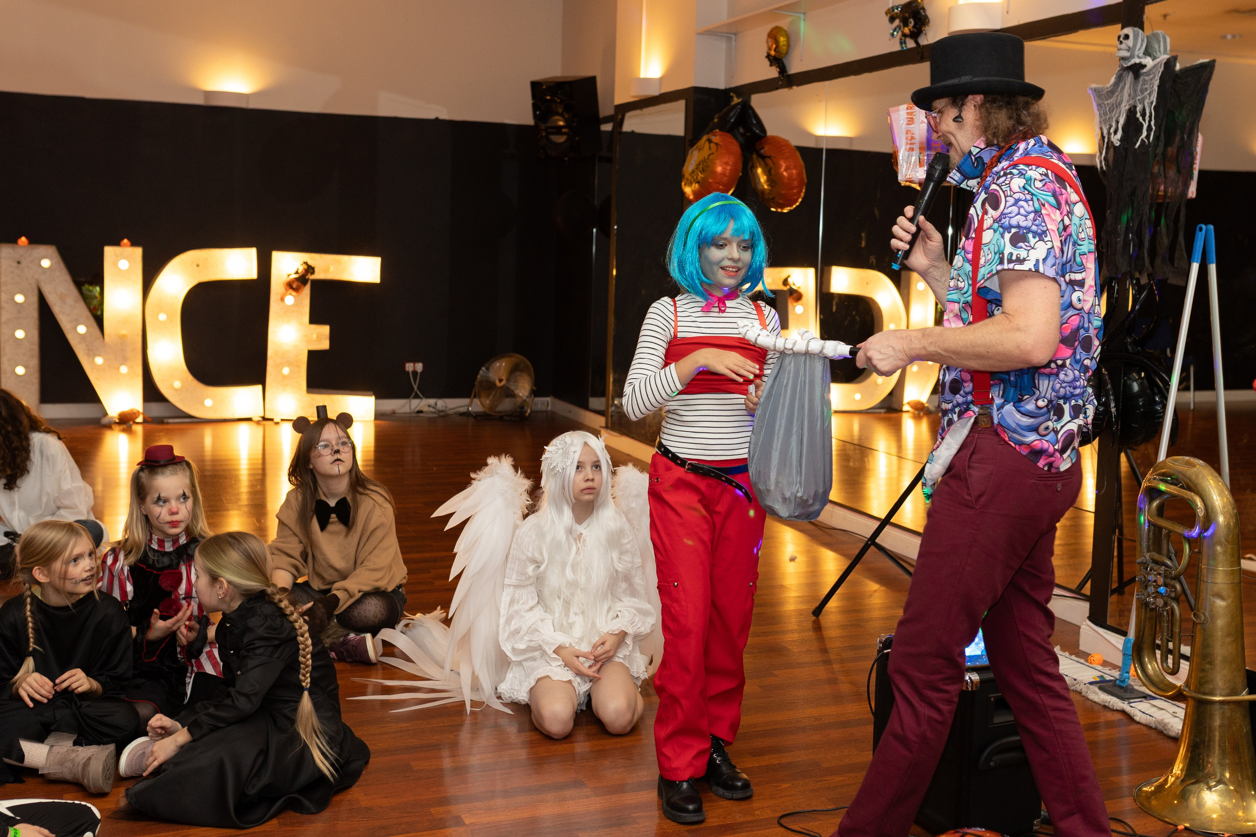 Leo dance studio Helloween 2025. Семейный и детский фотограф в Варшаве Мила Бобровская