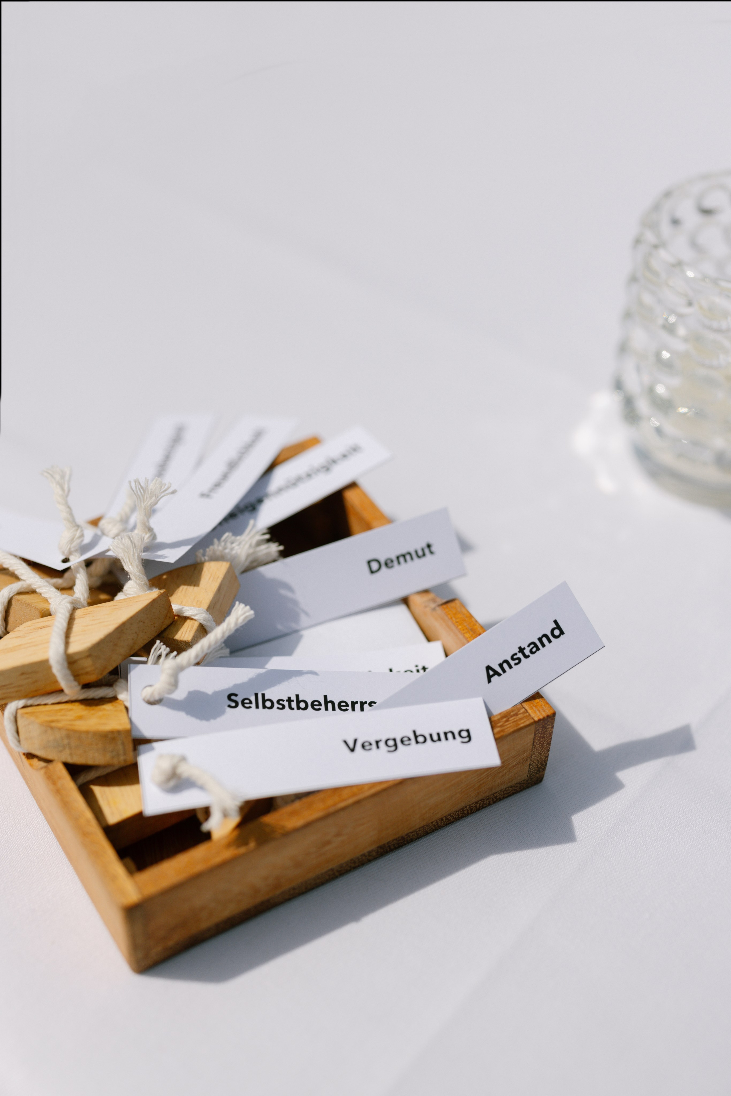 Unvergessliche Hochzeit am Zürichsee: Landgasthof Halbinsel Au. Familien- & Hochzeitsfotografin Schweiz. Valeria Diaz in Zürich und Umgebung