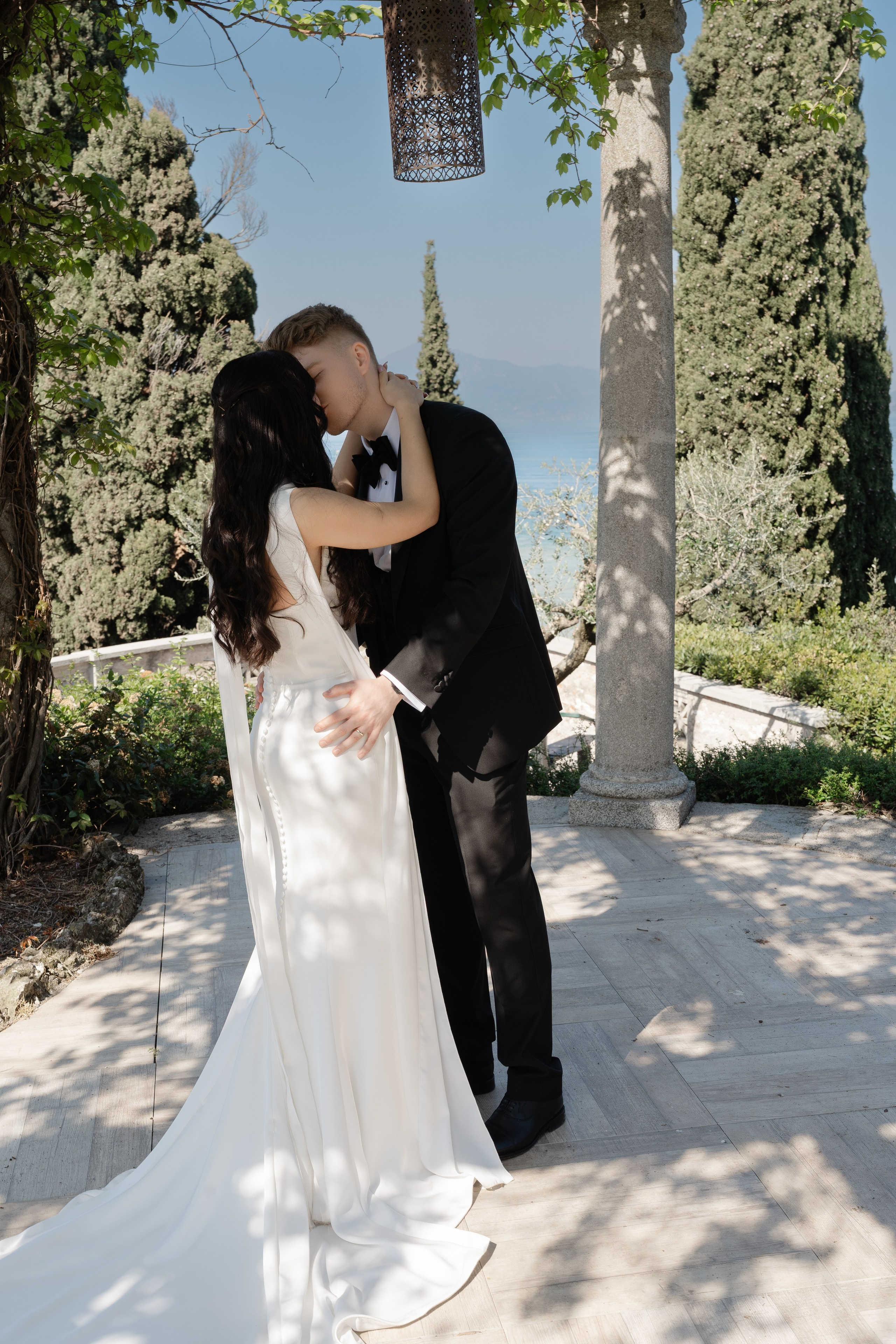 NATALIE AND ANDREW_ ELOPEMENT on LAKE GARDA. PHOTOGRAPHER IN ITALY