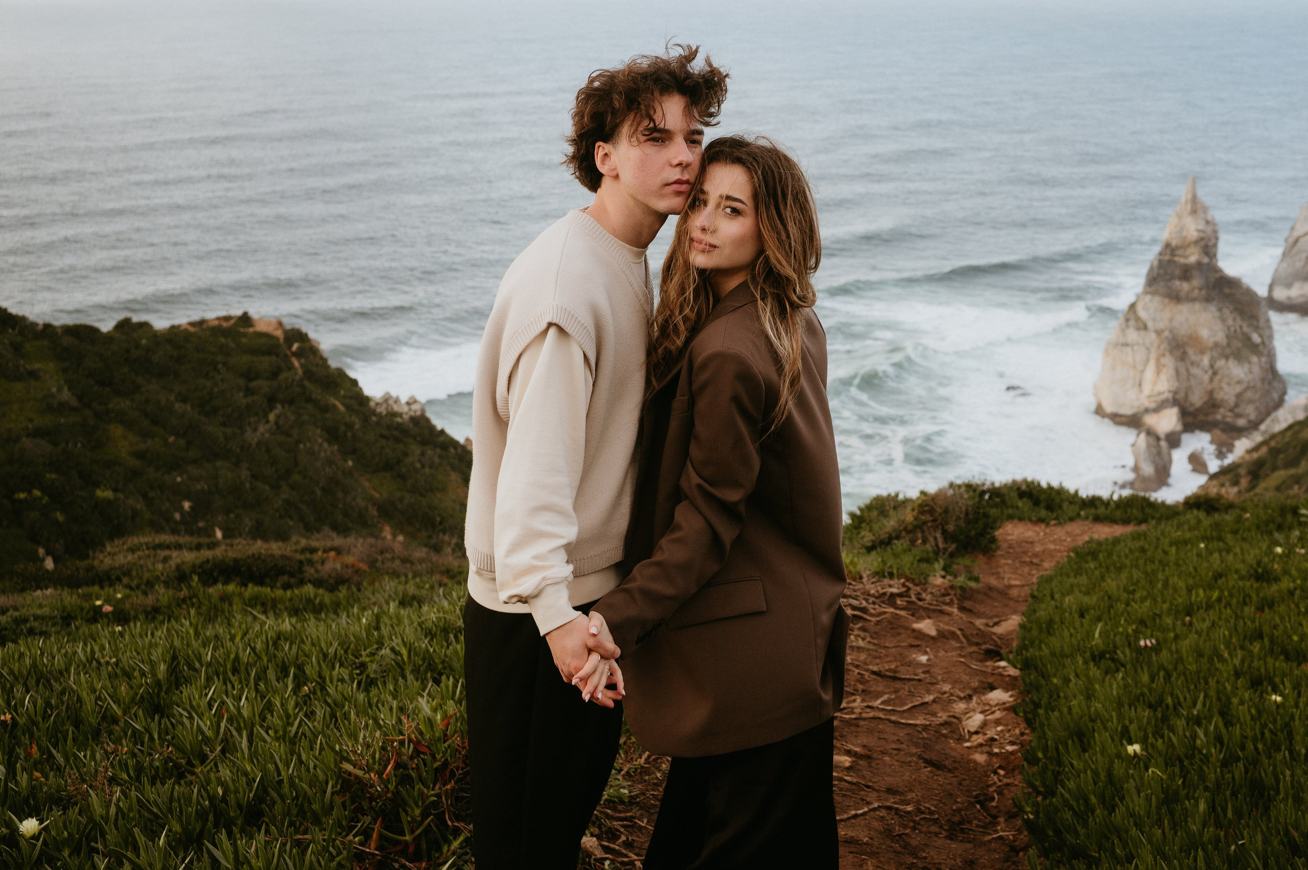 Praia da Ursa – ședință foto de cuplu într-un loc magic din Portugalia. Valentin Melen — wedding photographer