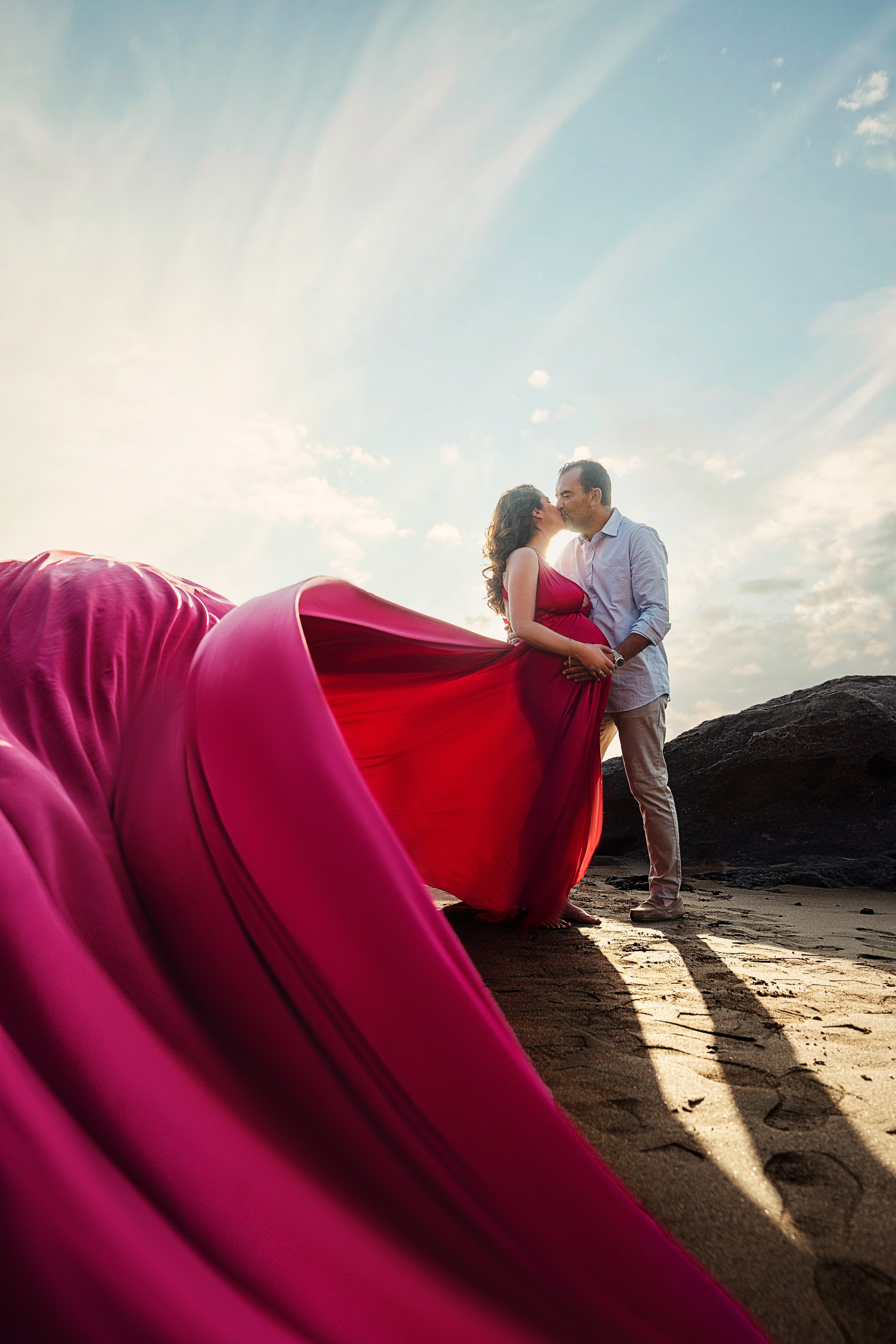 Pregnancy. Family, newborn, maternity, wedding, couple, proposal photographer in Tenerife | Flying dress photoshoots | Tania Bonnet
