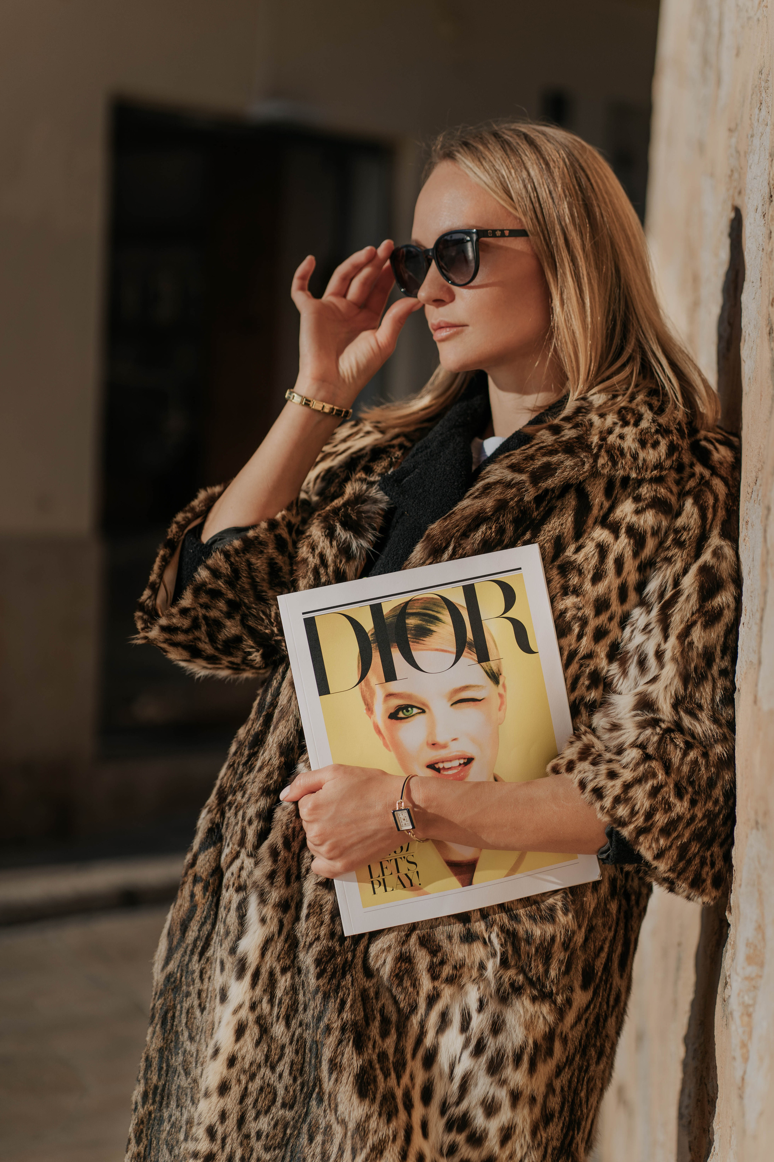 Wardrobe Stylist. Barcelona Brand Photographer and Videographer Oxana Dia